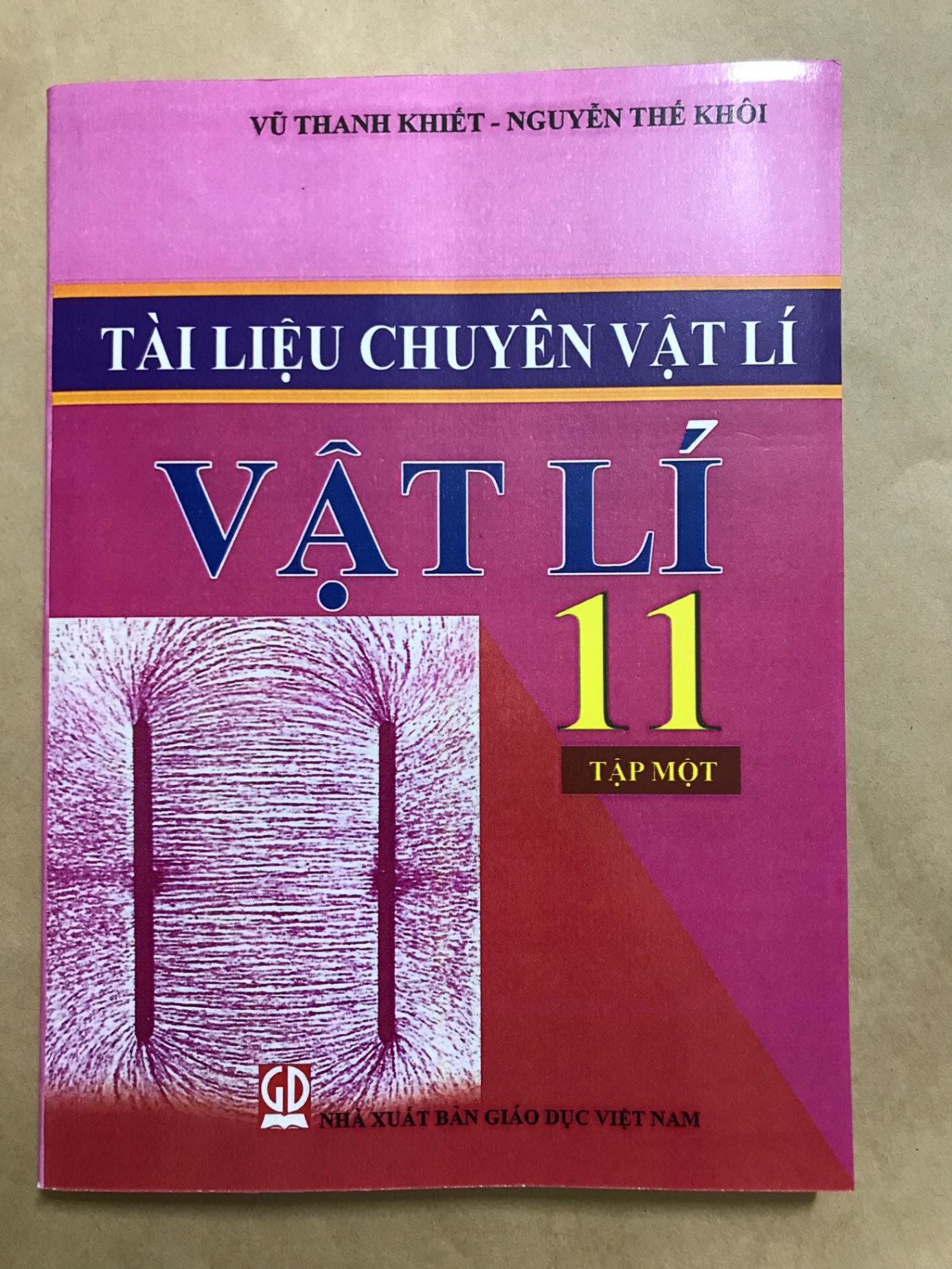 Tài liệu chuyên vật lí 11 tập 1 - Vũ Thanh Khiết, Nguyễn Thế Khôi