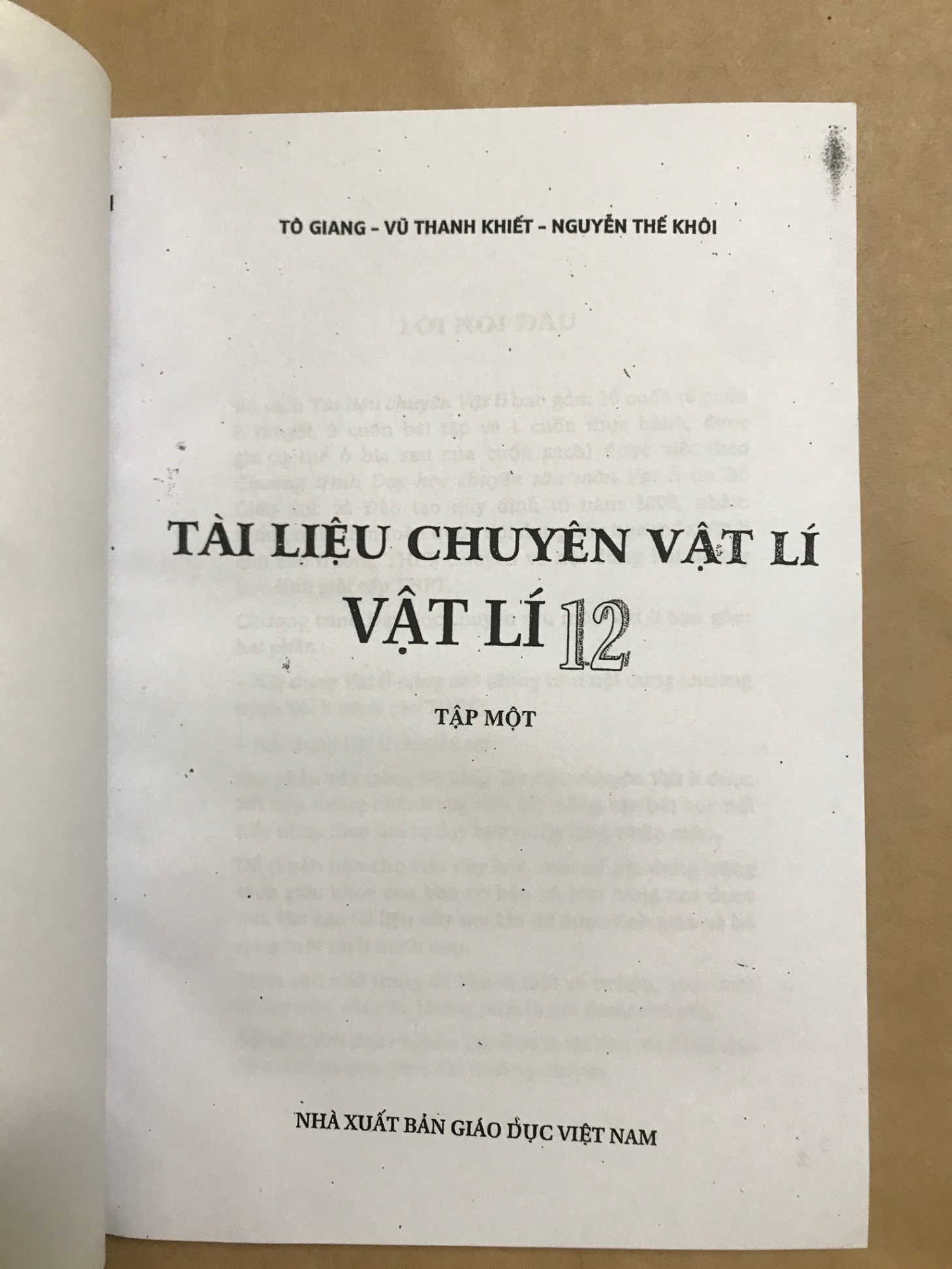 Tài liệu chuyên vật lí 12 tập 1 - Vũ Quang, Vũ Thanh Khiết