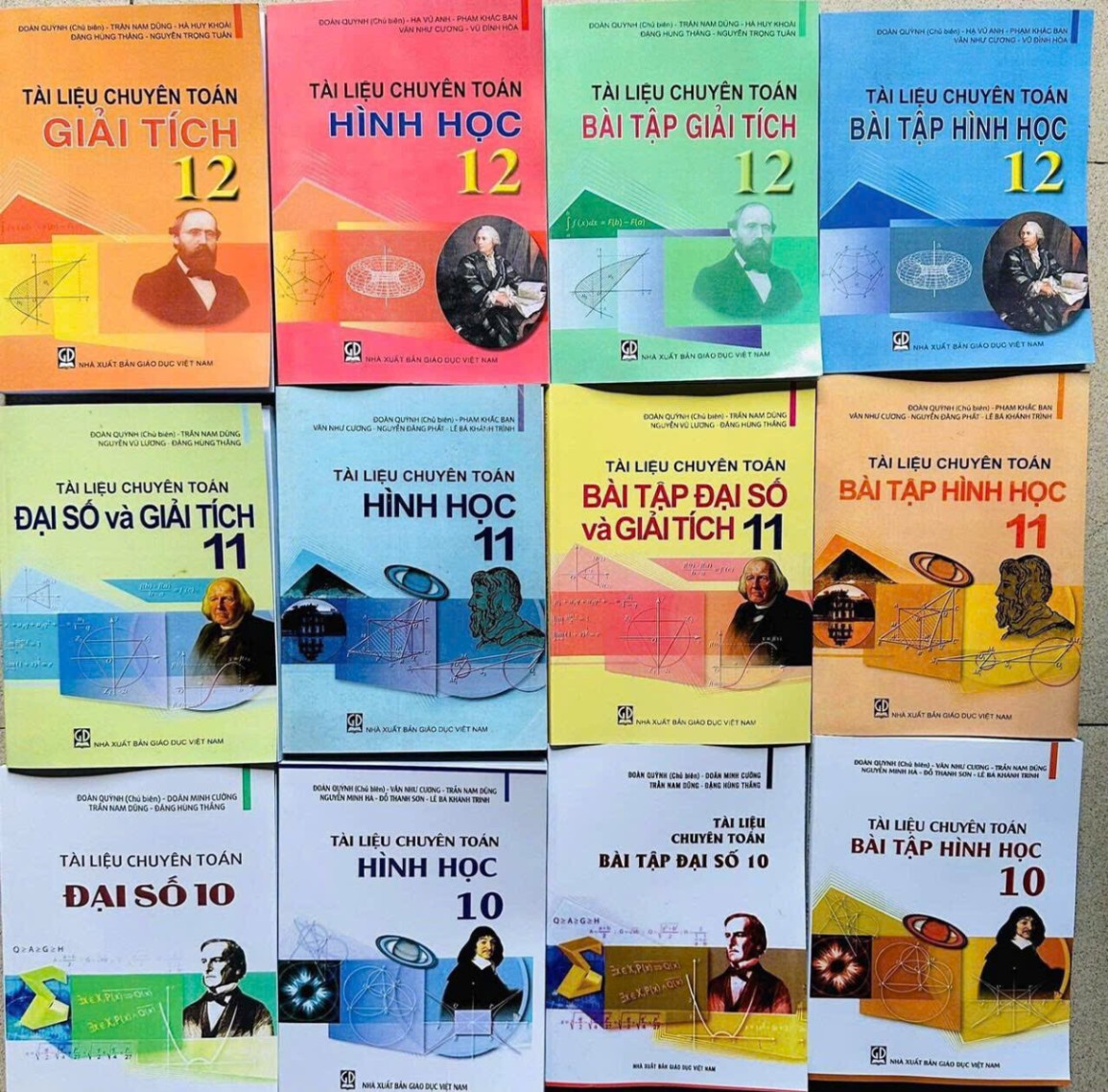 Combo TÀI LIỆU CHUYÊN TOÁN Lớp 10 - 11 - 12 (Đủ bộ 12 cuốn SGK + SBT) -B5