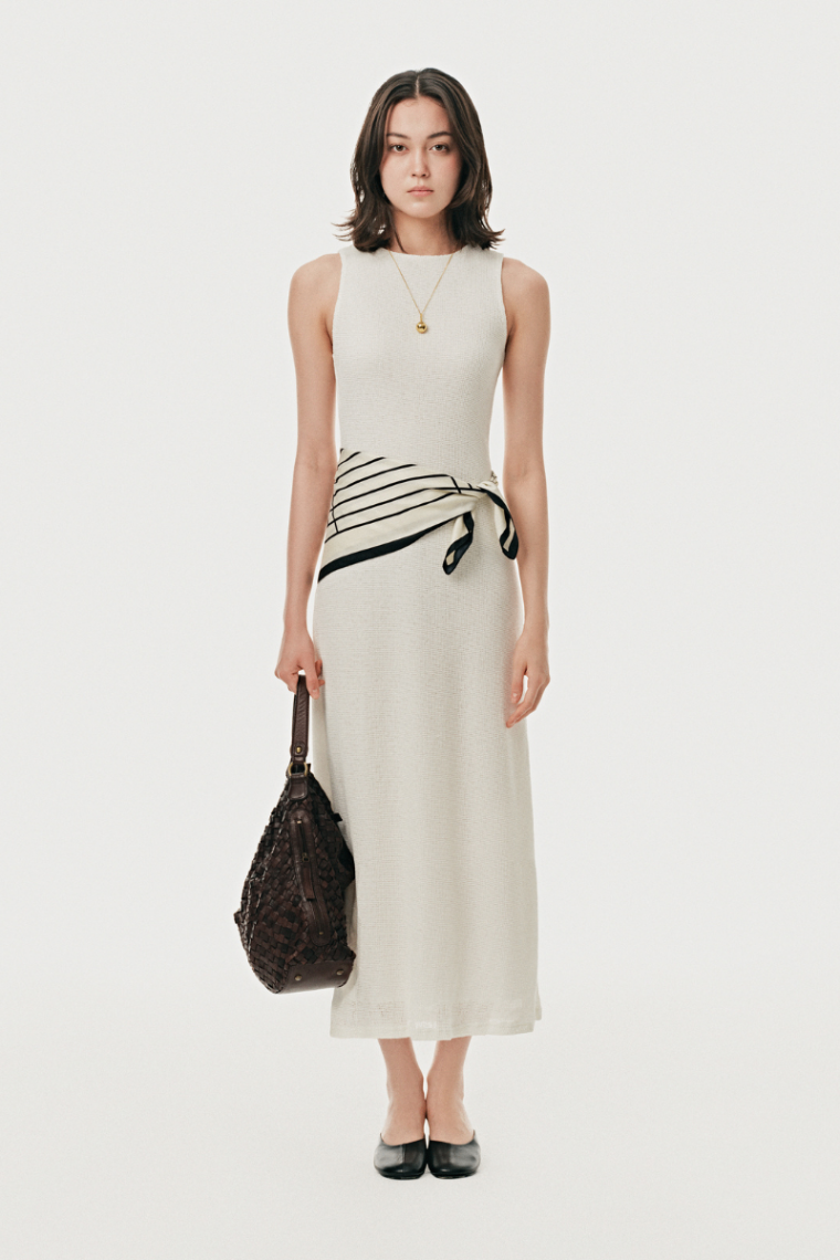 Đầm dài dáng suông mặt dệt lỗ