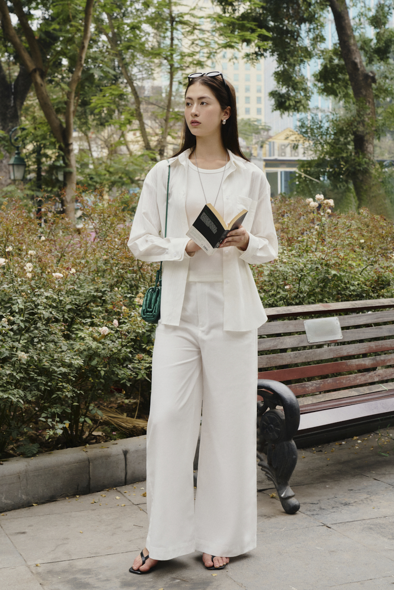 Khaki straight trousers