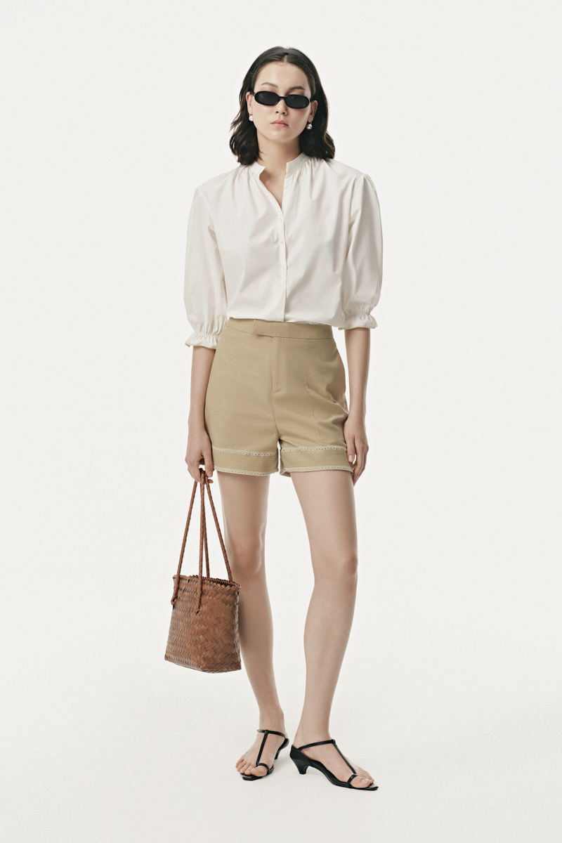Quần shorts cạp cao phối dây trang trí