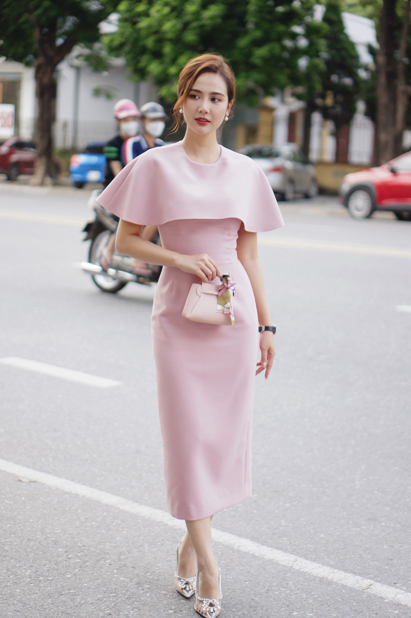 LYP x Diễn Viên Huyền Lizzie