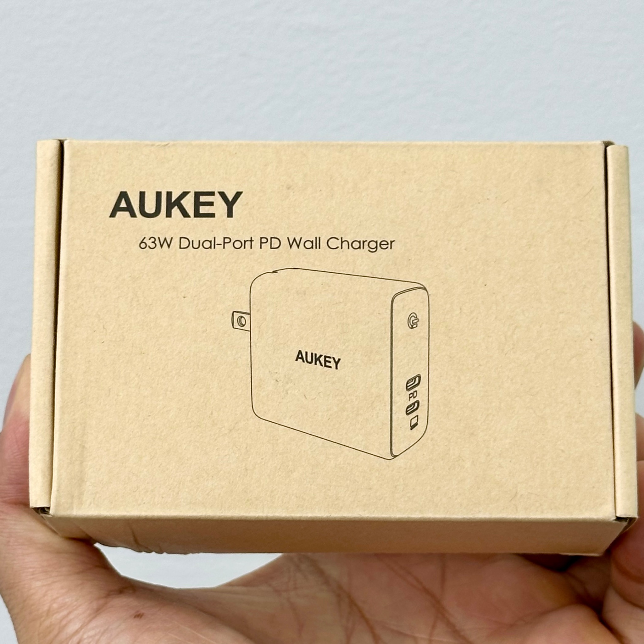 Củ Sạc Nhanh Aukey 2 Cổng 63W Omnia
