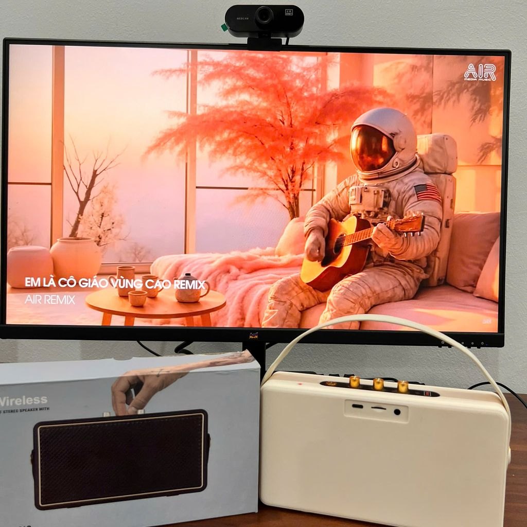 Loa Bluetooth M18 Mini, bass siêu căng, Công suất 10w