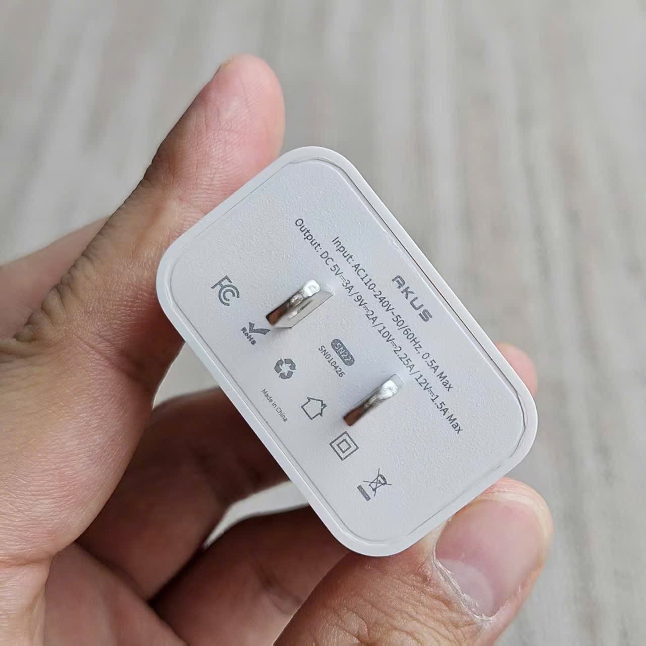 Củ sạc nhanh 22.5W AKUS mã SN22