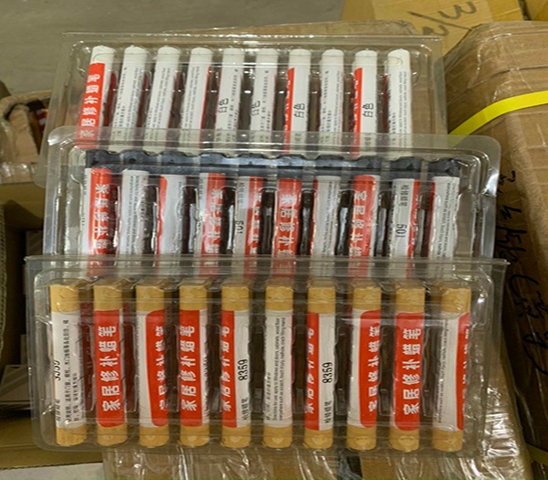 Bút sáp sửa gỗ
