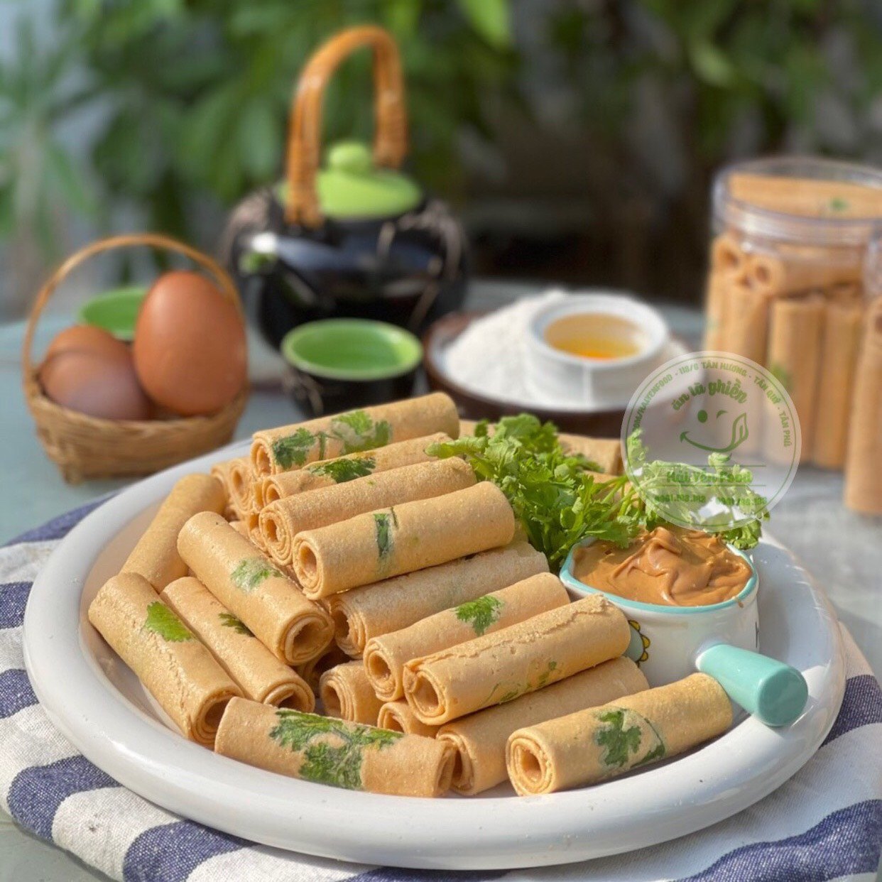 Bánh ống ngò nhân bơ đậu phộng