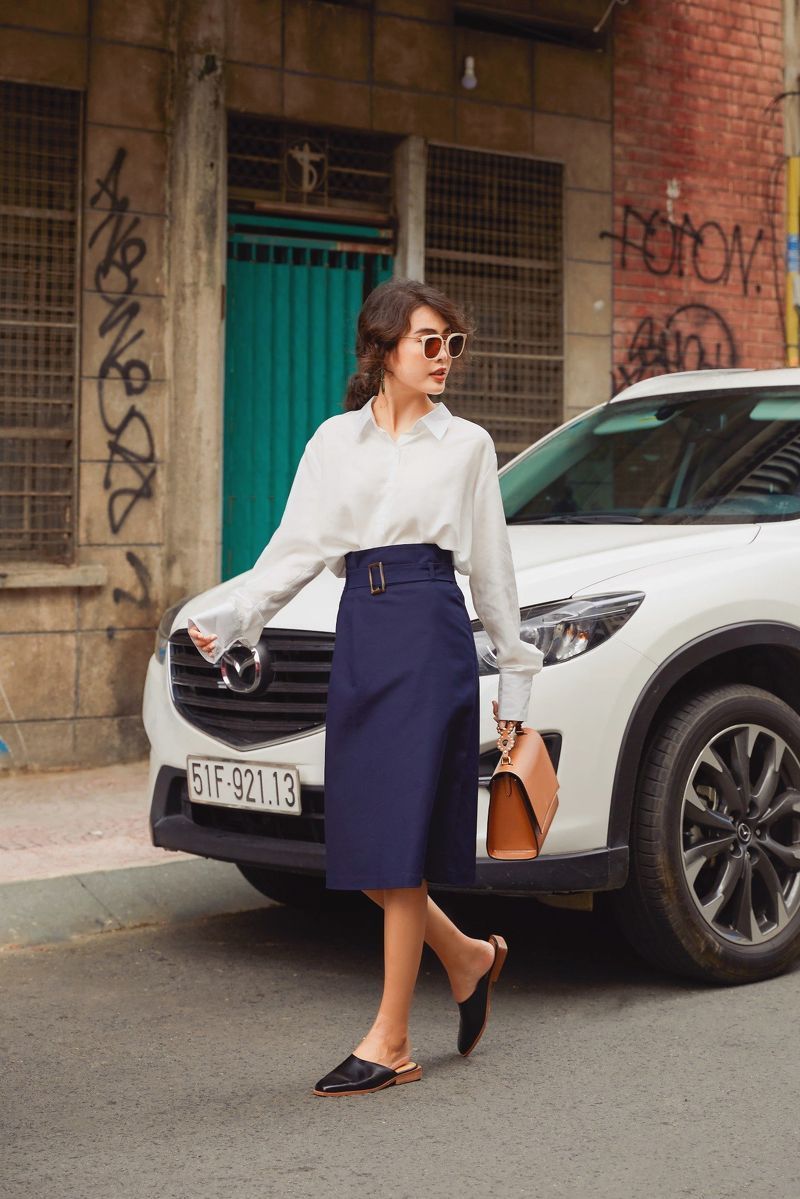 Chân váy midi dây nịt