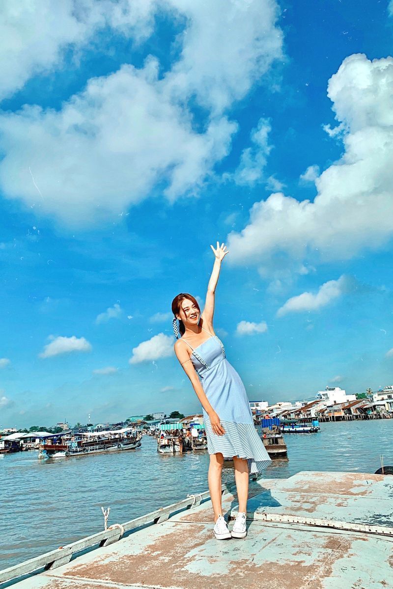 Đầm dây vạt xéo