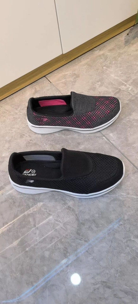 Giày thể thao nữ FN7157-1DEN