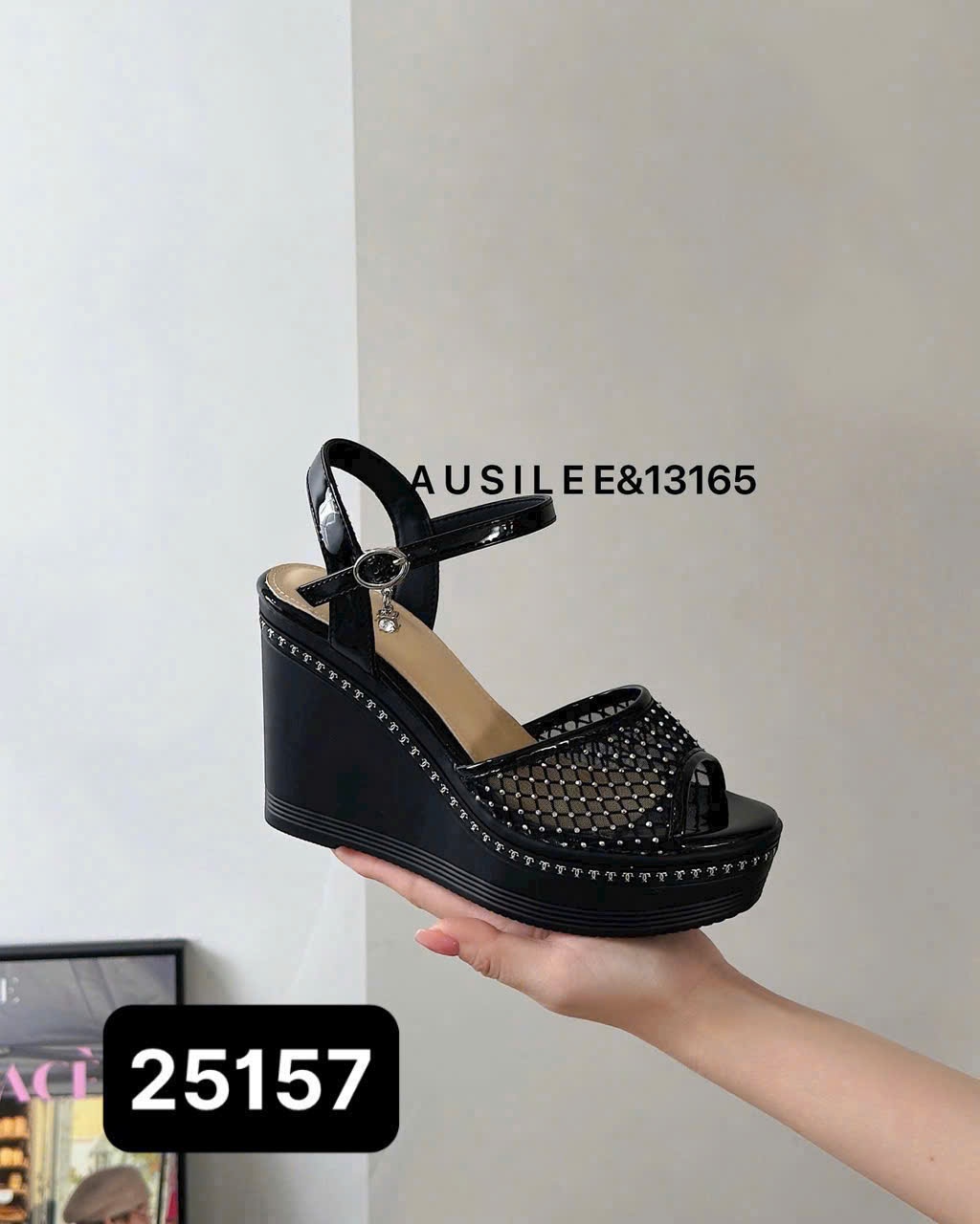 Sandal nữ 25157DEN