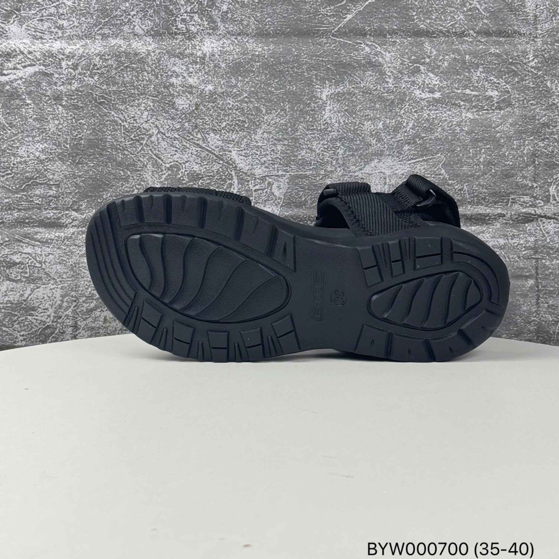 SDW BYW000700.DEN