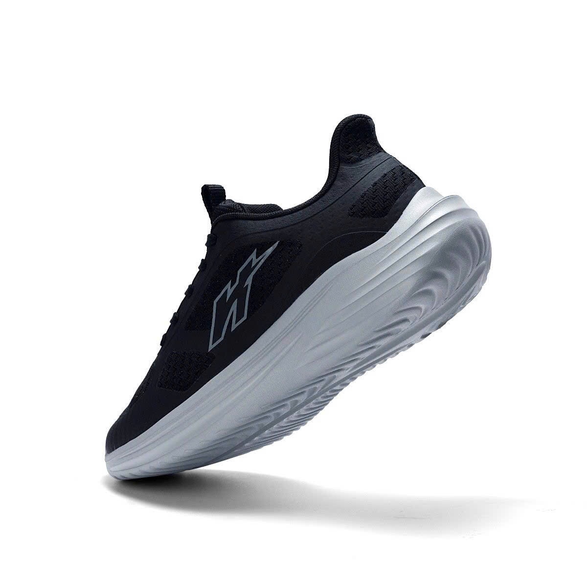 Giày thể thao Bitis Hunter HSM013000.DEN