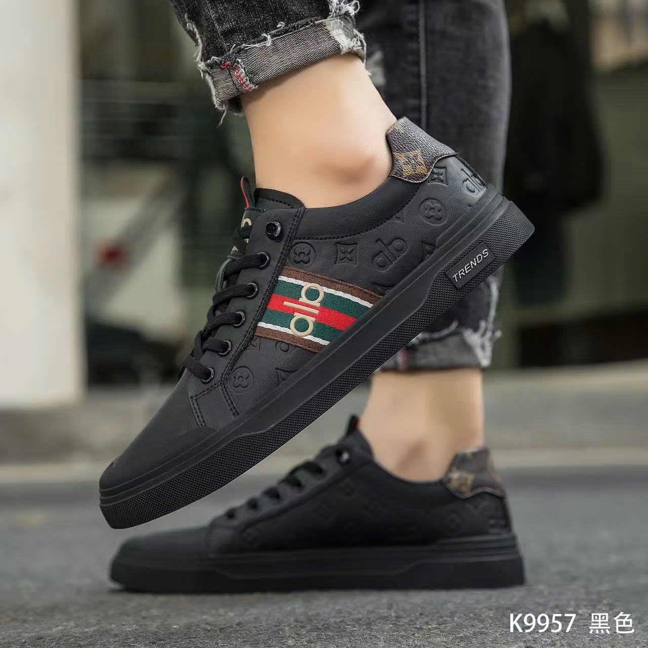 Giày thể thao K9957.DEN