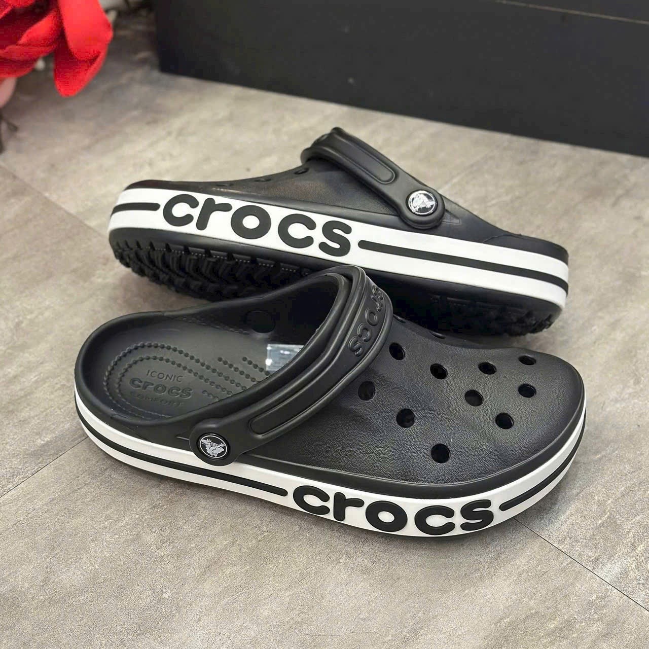 DSW CROCS 205089.DEN