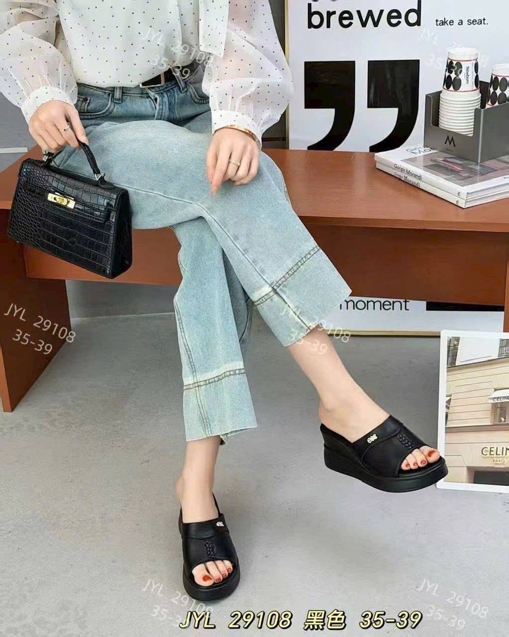 Dép xuồng nữ 29108.DEN