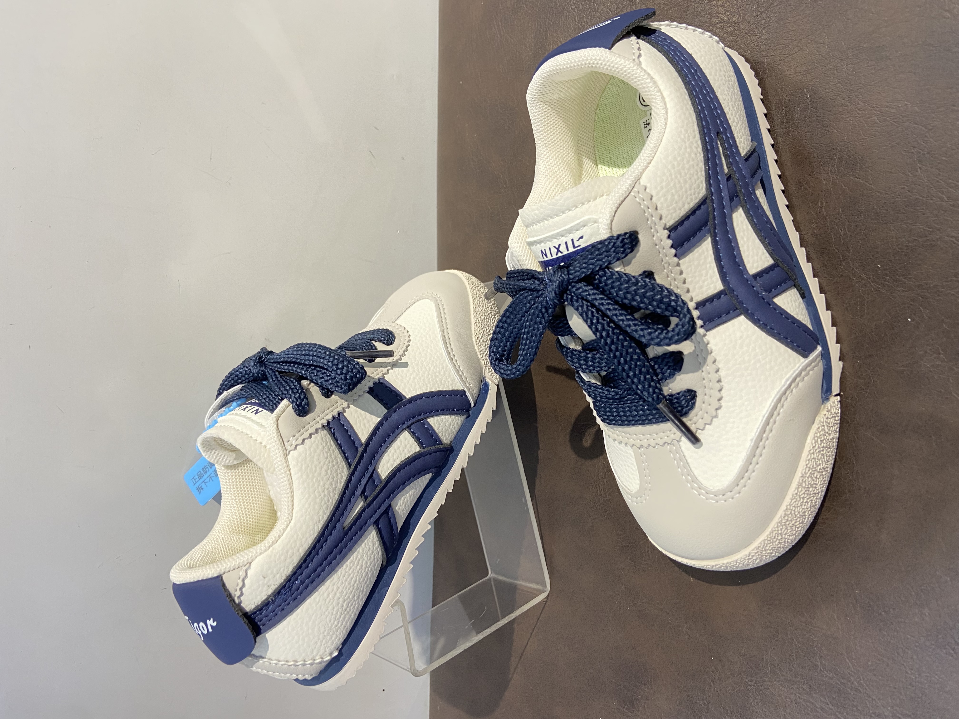 Giày thể thao TE 16120(27-37).XNH