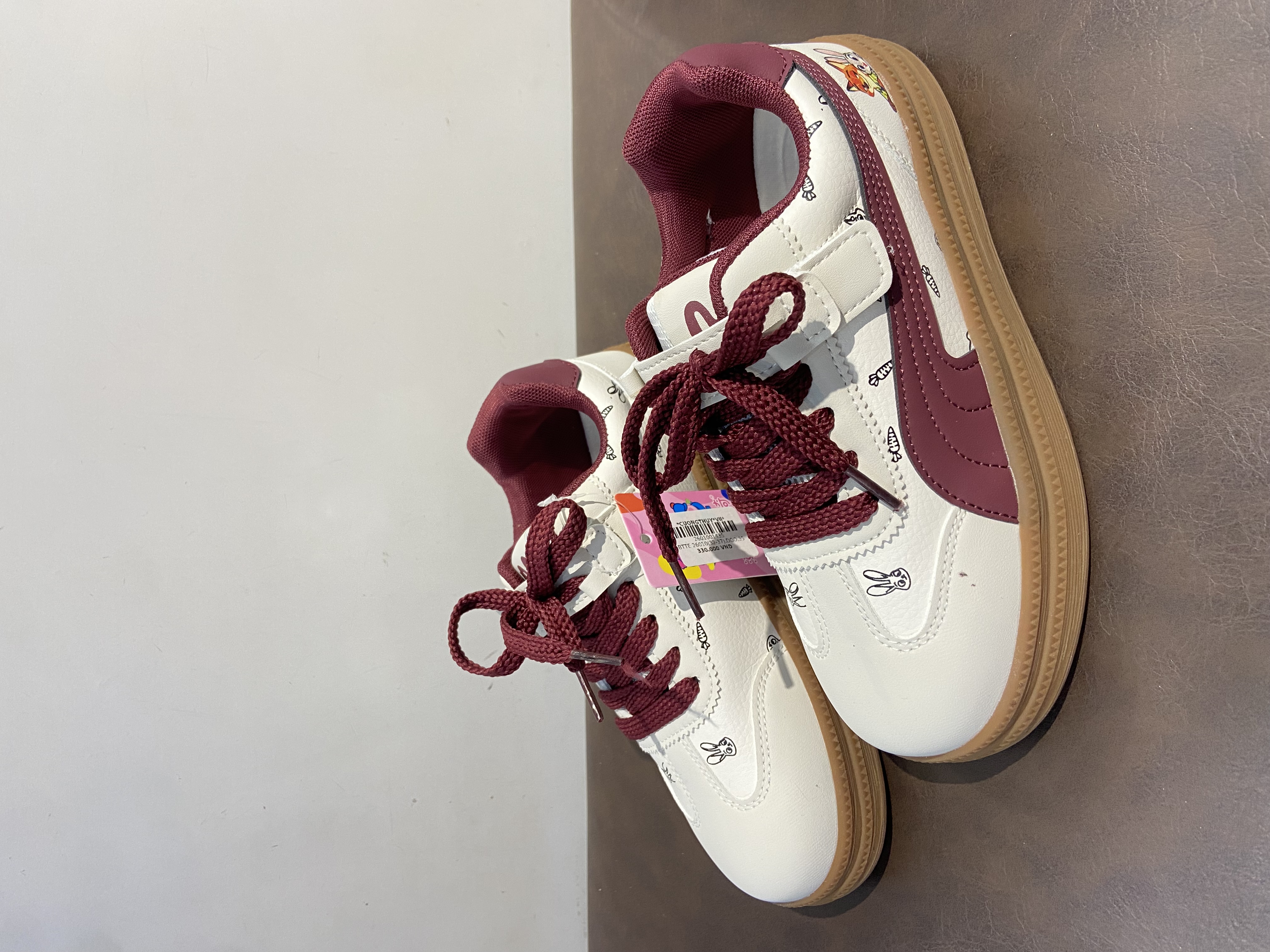 Giày thể thao TE 26010(32-37).DOO