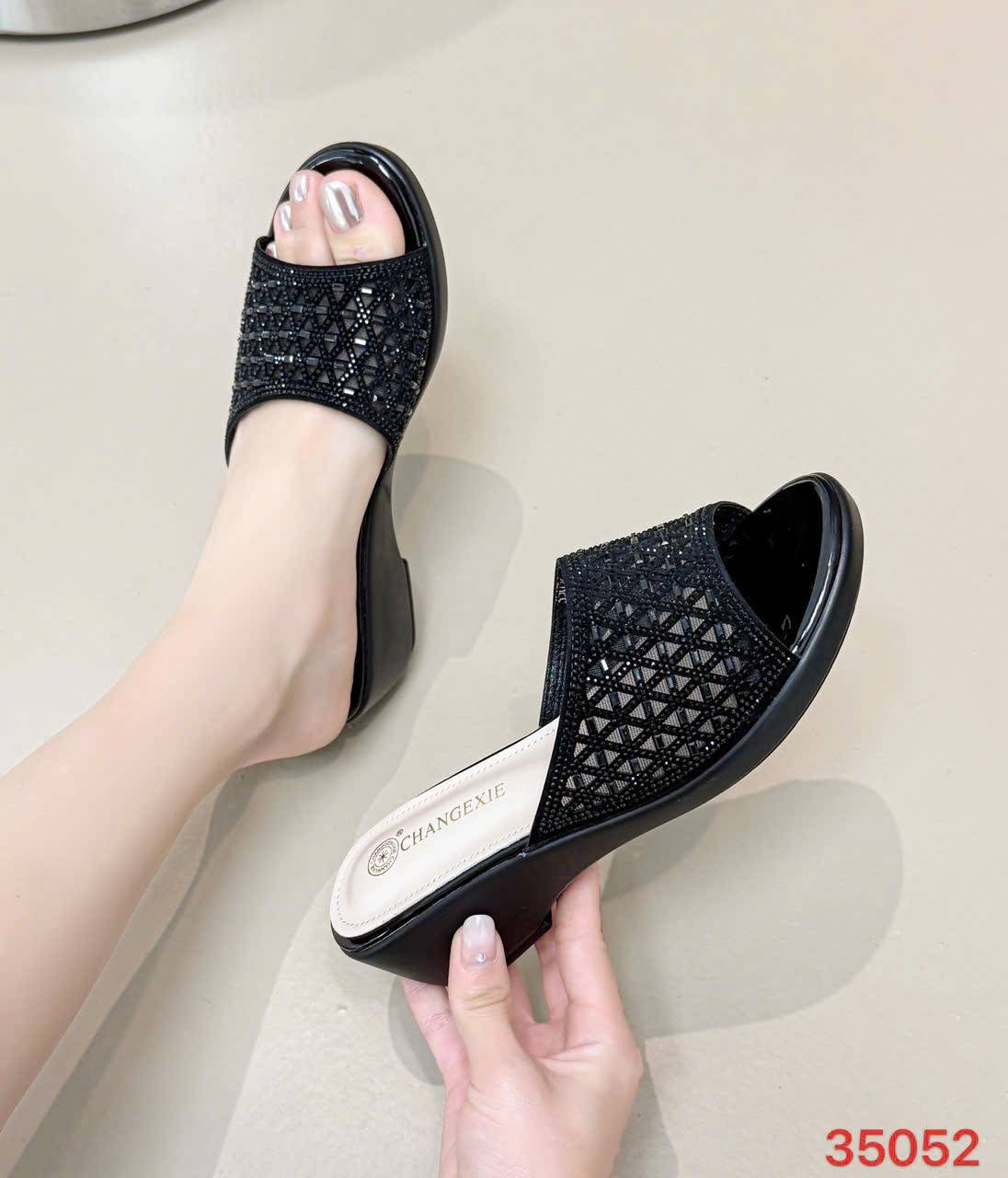 Dép nữ 35052.DEN