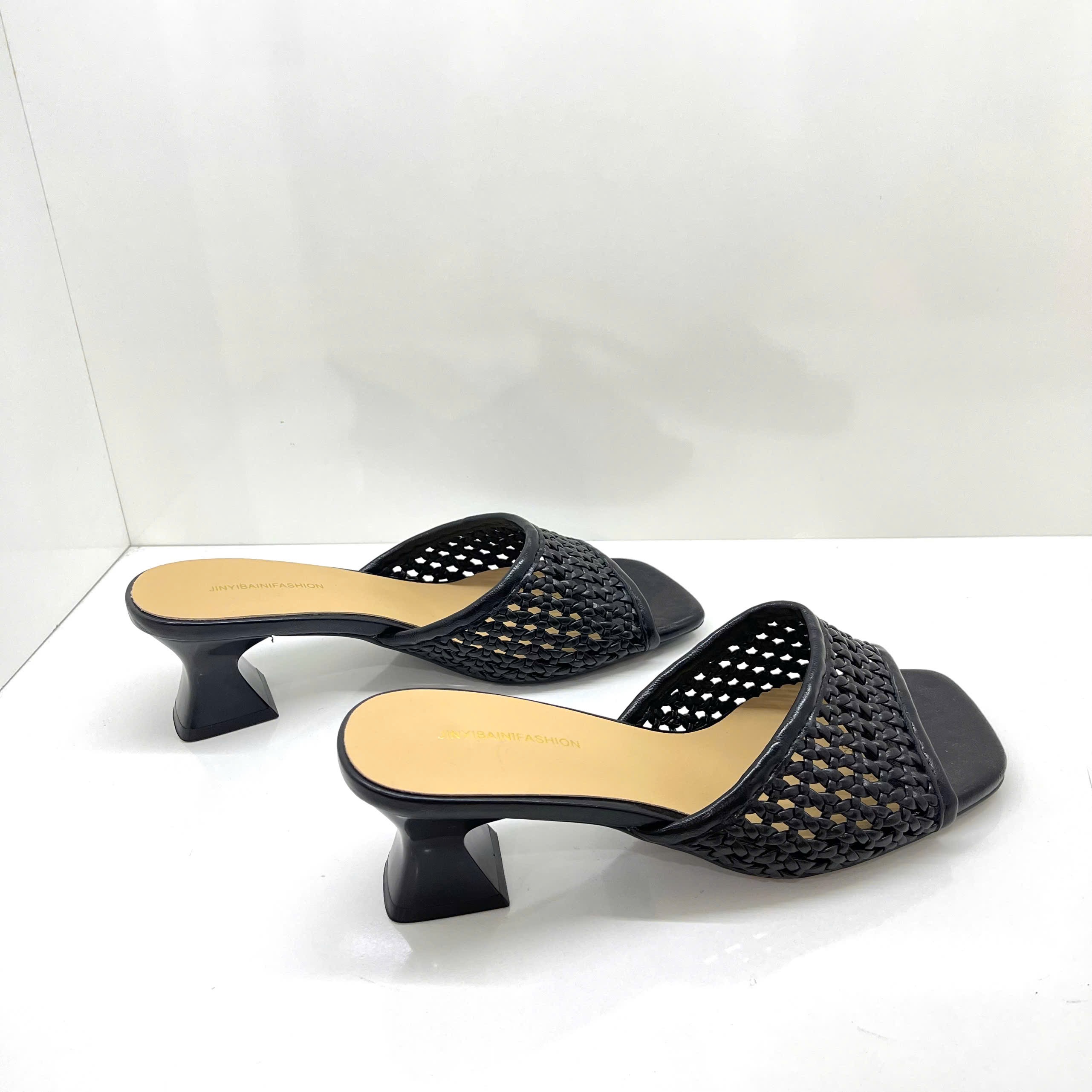 Dép nữ 26135-1.DEN