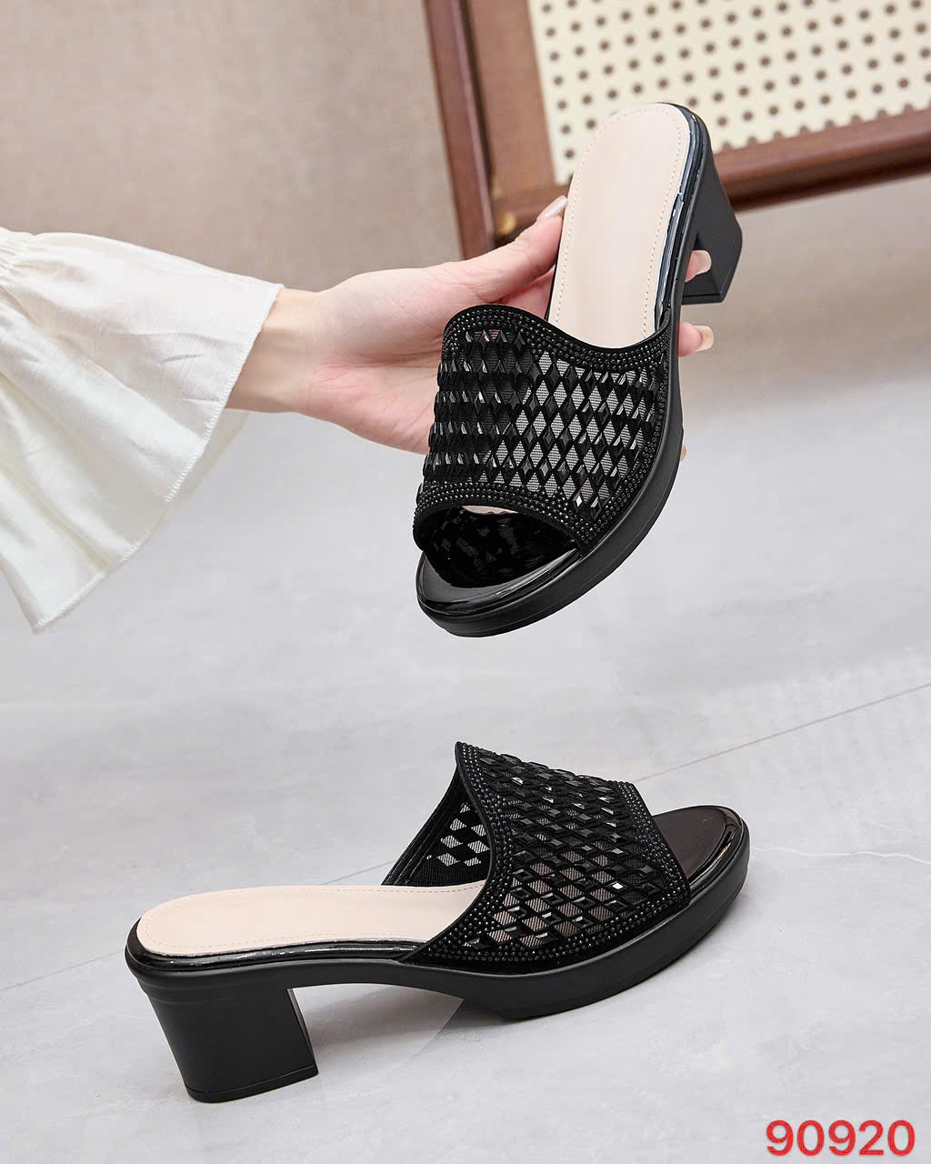 Guốc nữ 90920.DEN