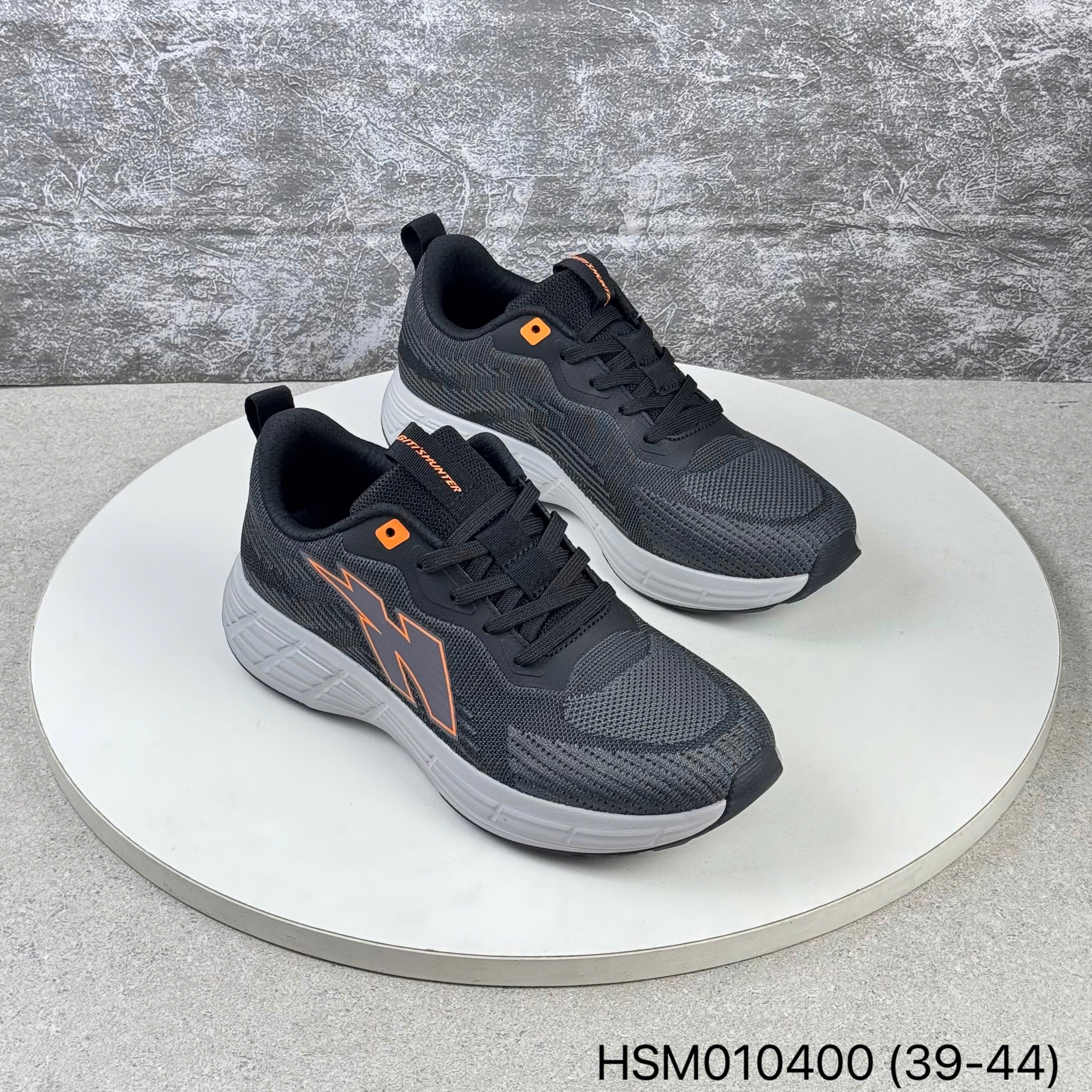 Giày thể thao nam Bitis HSM010400DEN