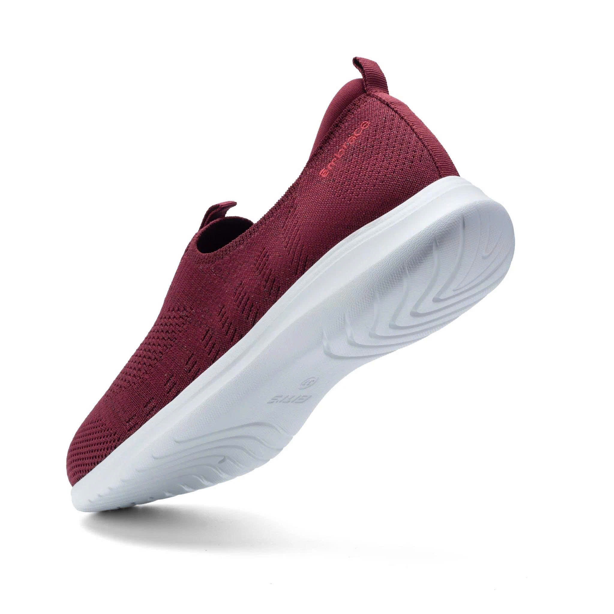 Giày thể thao nữ Bitis BSW004800DOO