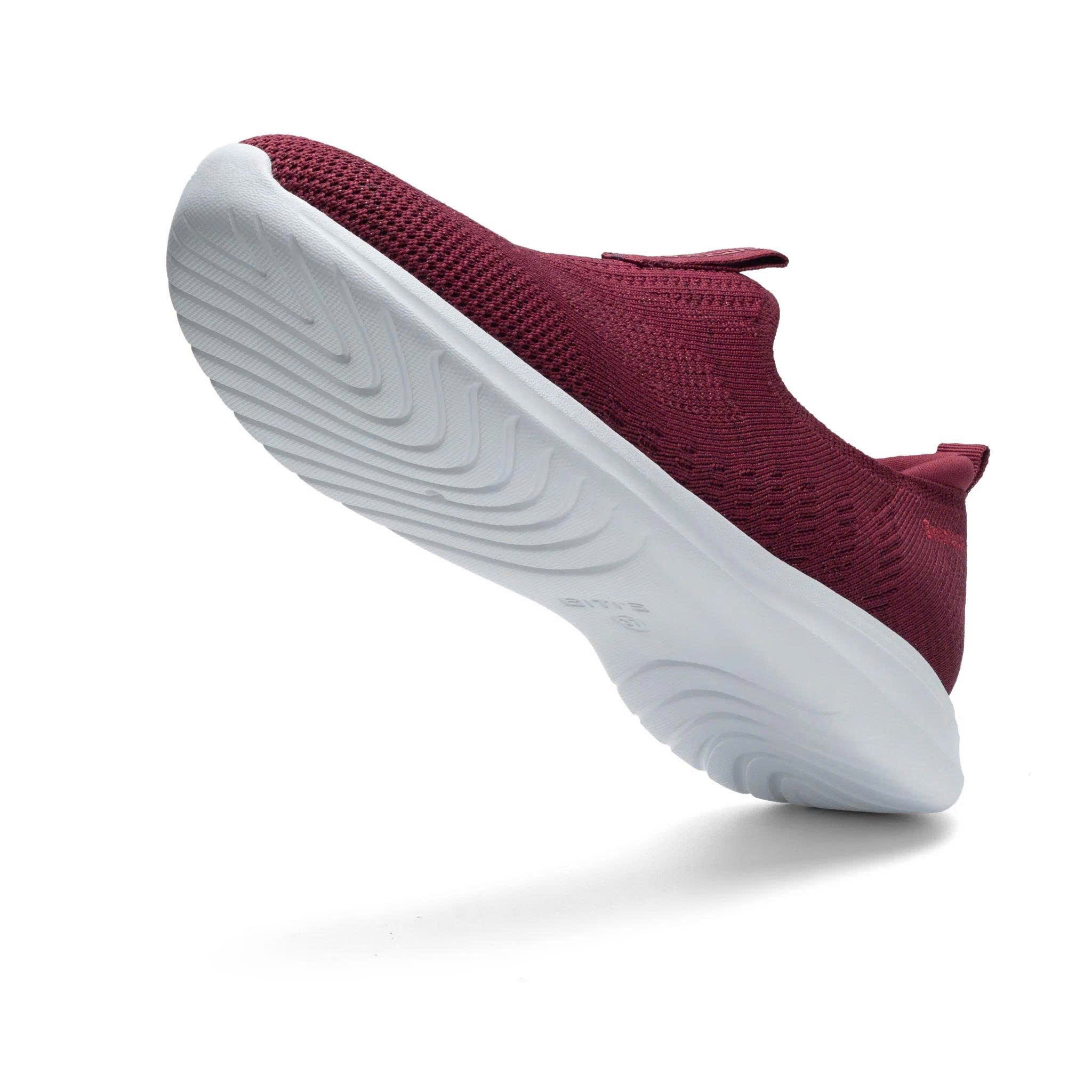 Giày thể thao nữ Bitis BSW004800DOO