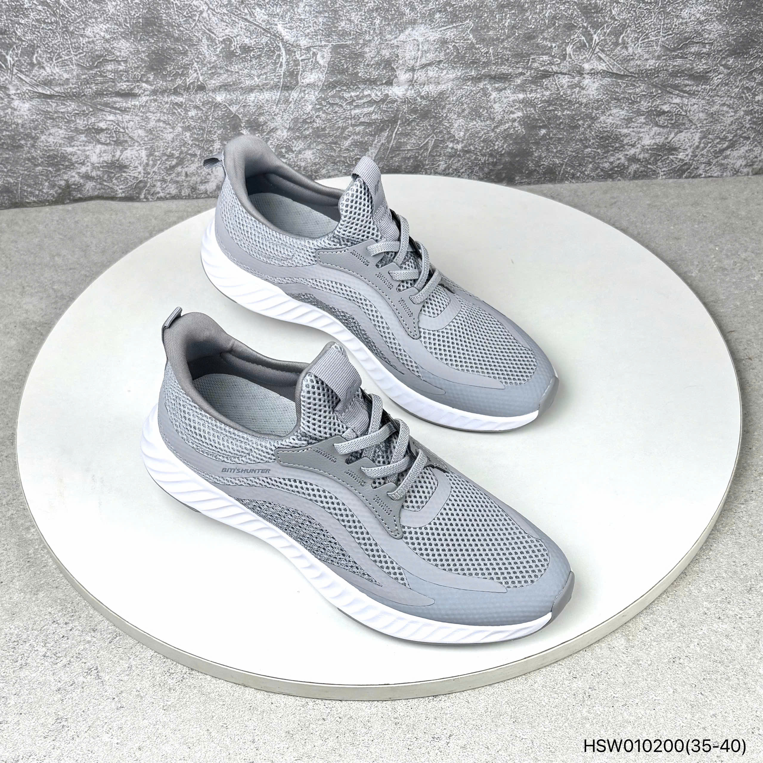 Giày thể thao nữ Bitis HSW010200XAM