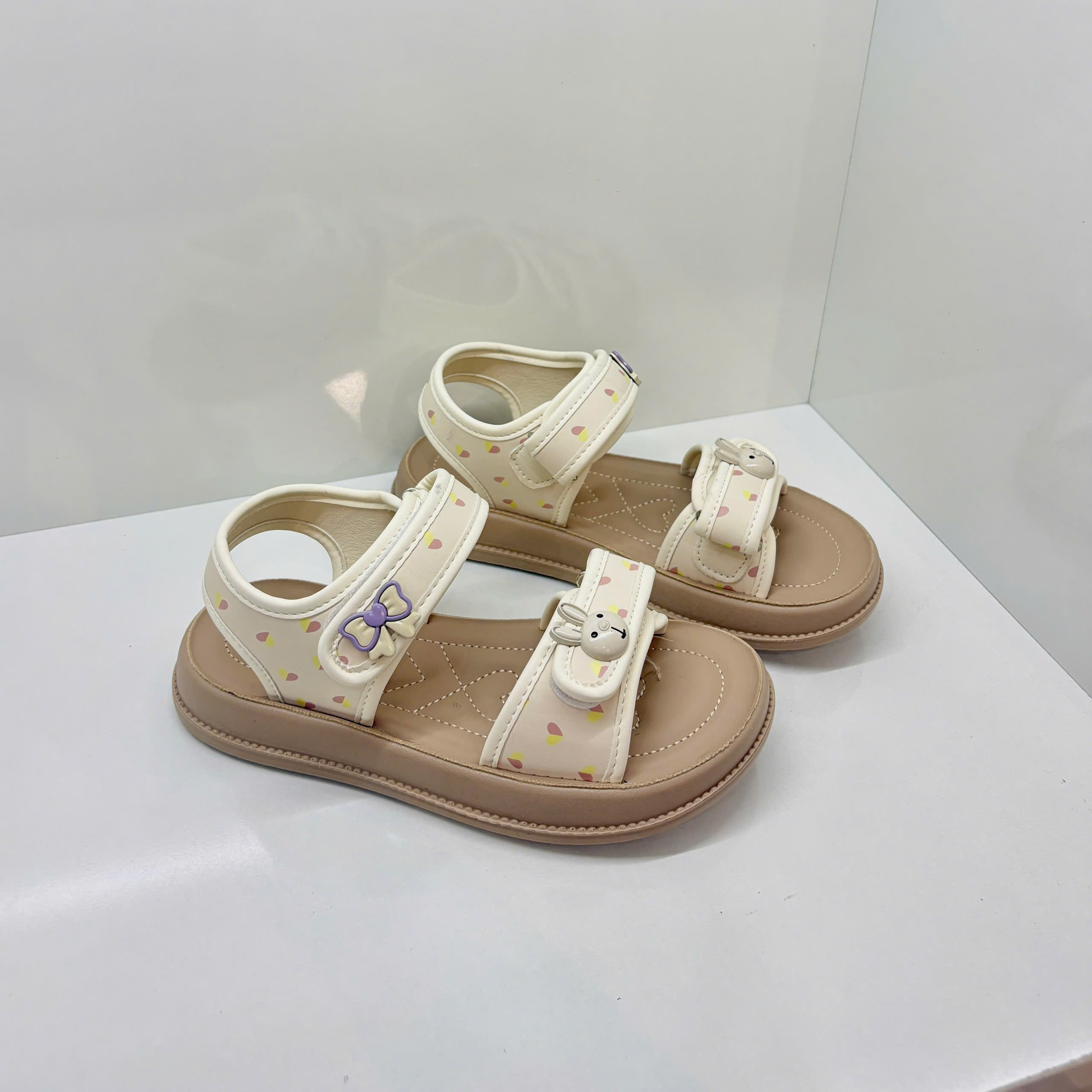 Sandal TE gái B-77(26-37).KEM