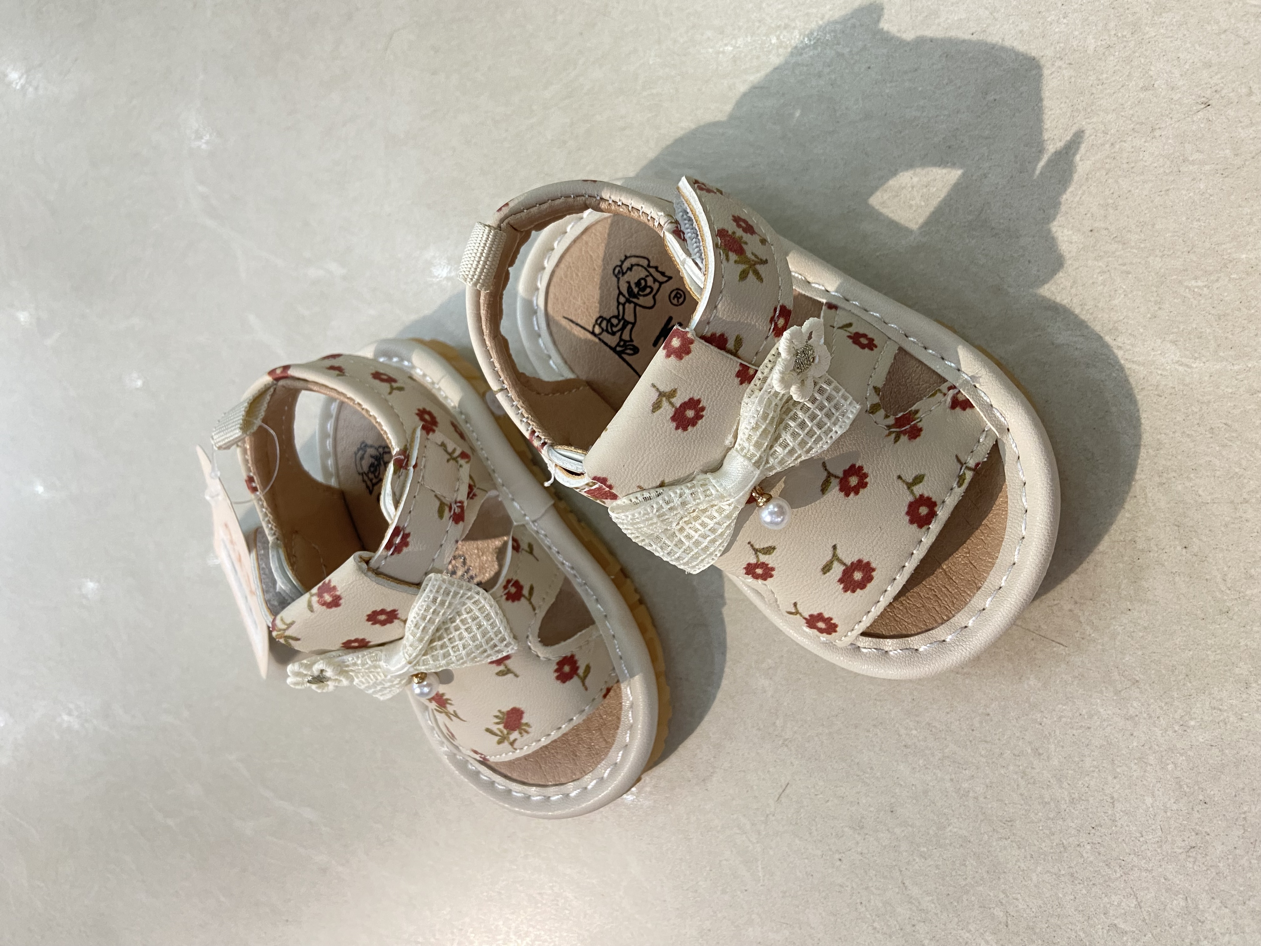 Sandal bé gái C-39(16-20).KEM
