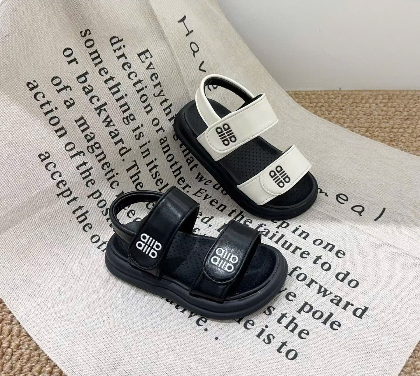 Sandal bé trai 6608(22-26).KEM