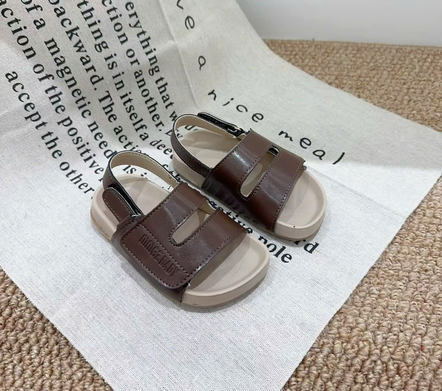 Sandal bé trai V2282(22-26).NAU