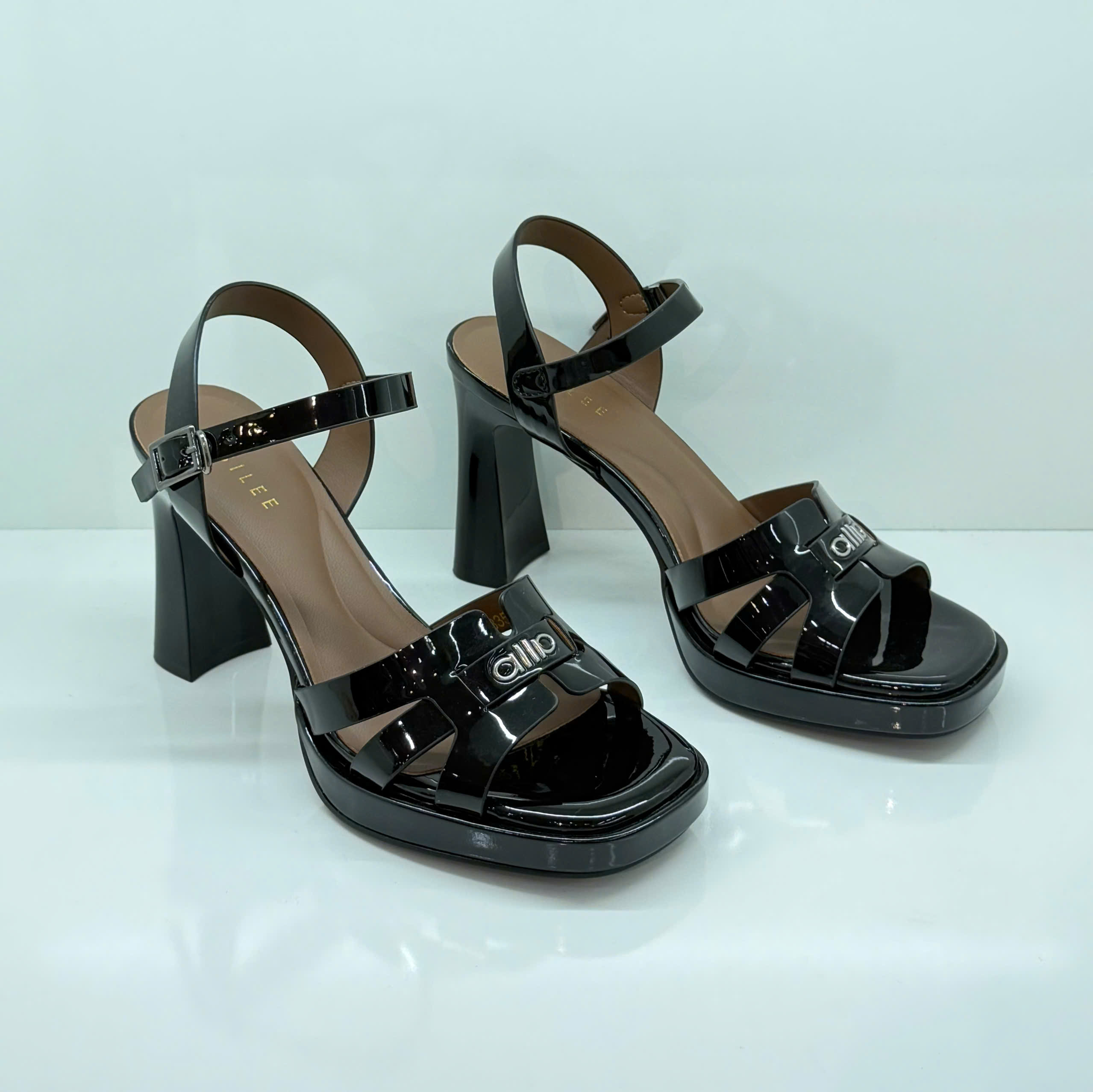 Sandal nữ 13351.DEN