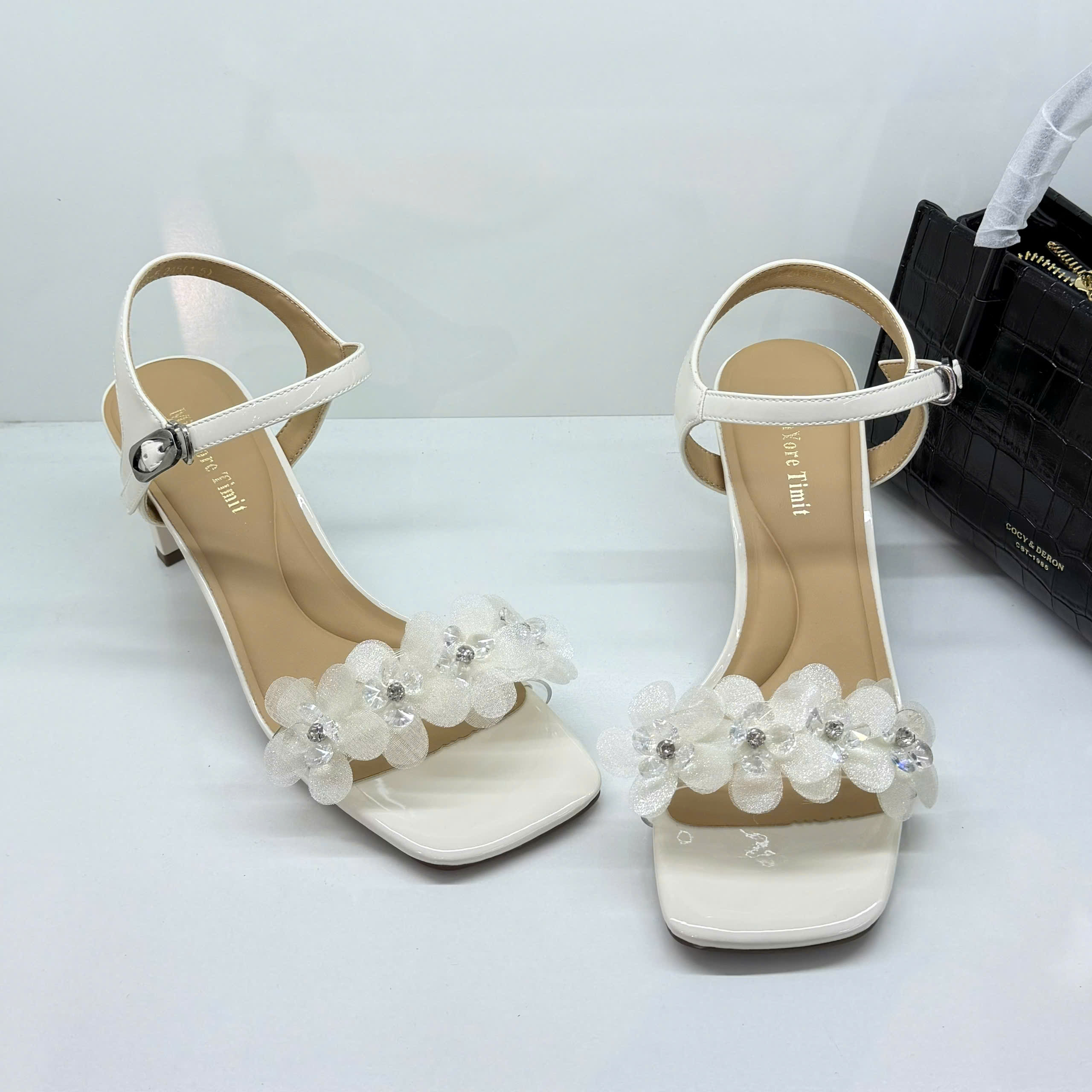 Sandal nữ 5183-5.KEM