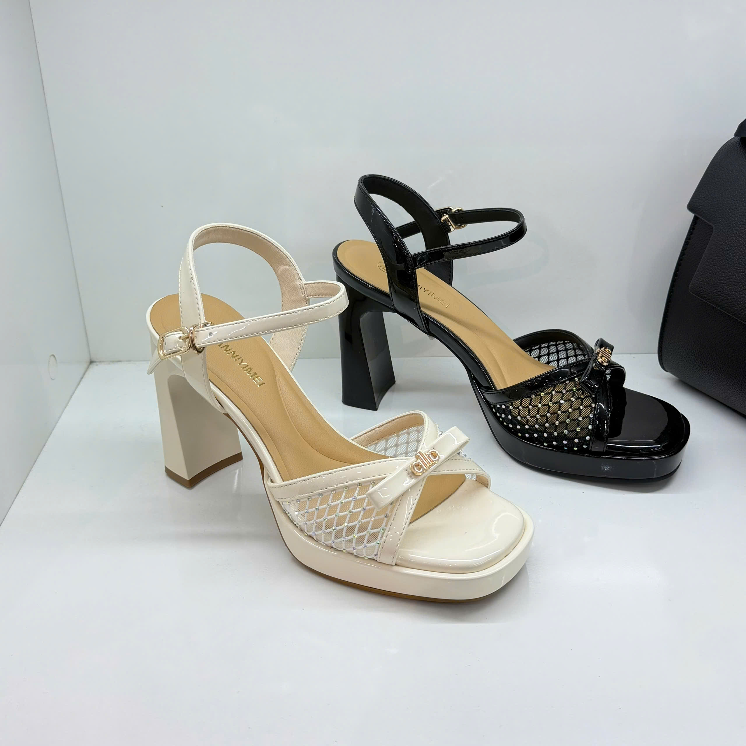 Sandal nữ 6011.KEM