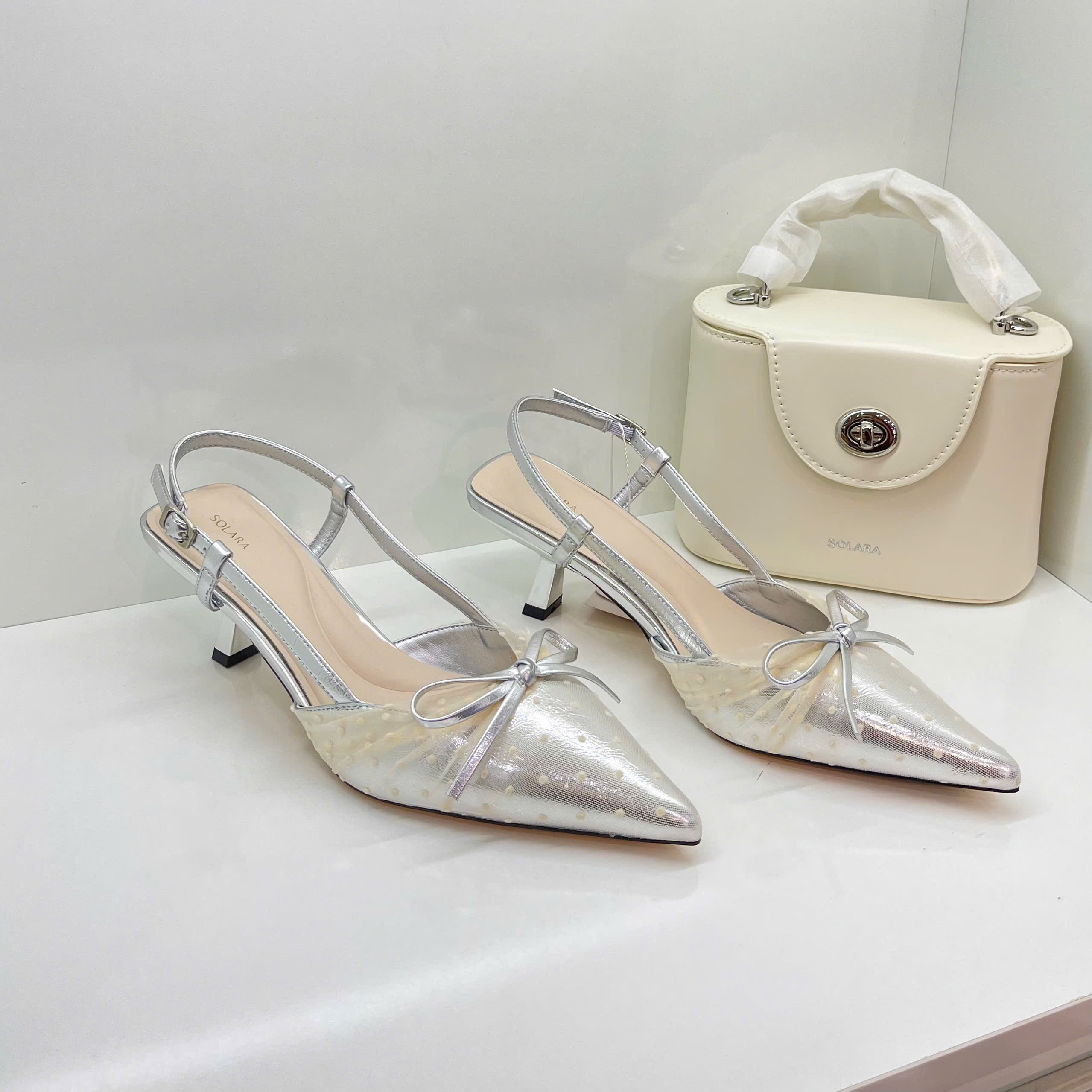Sandal cao gót BQ GMI0032.BAC