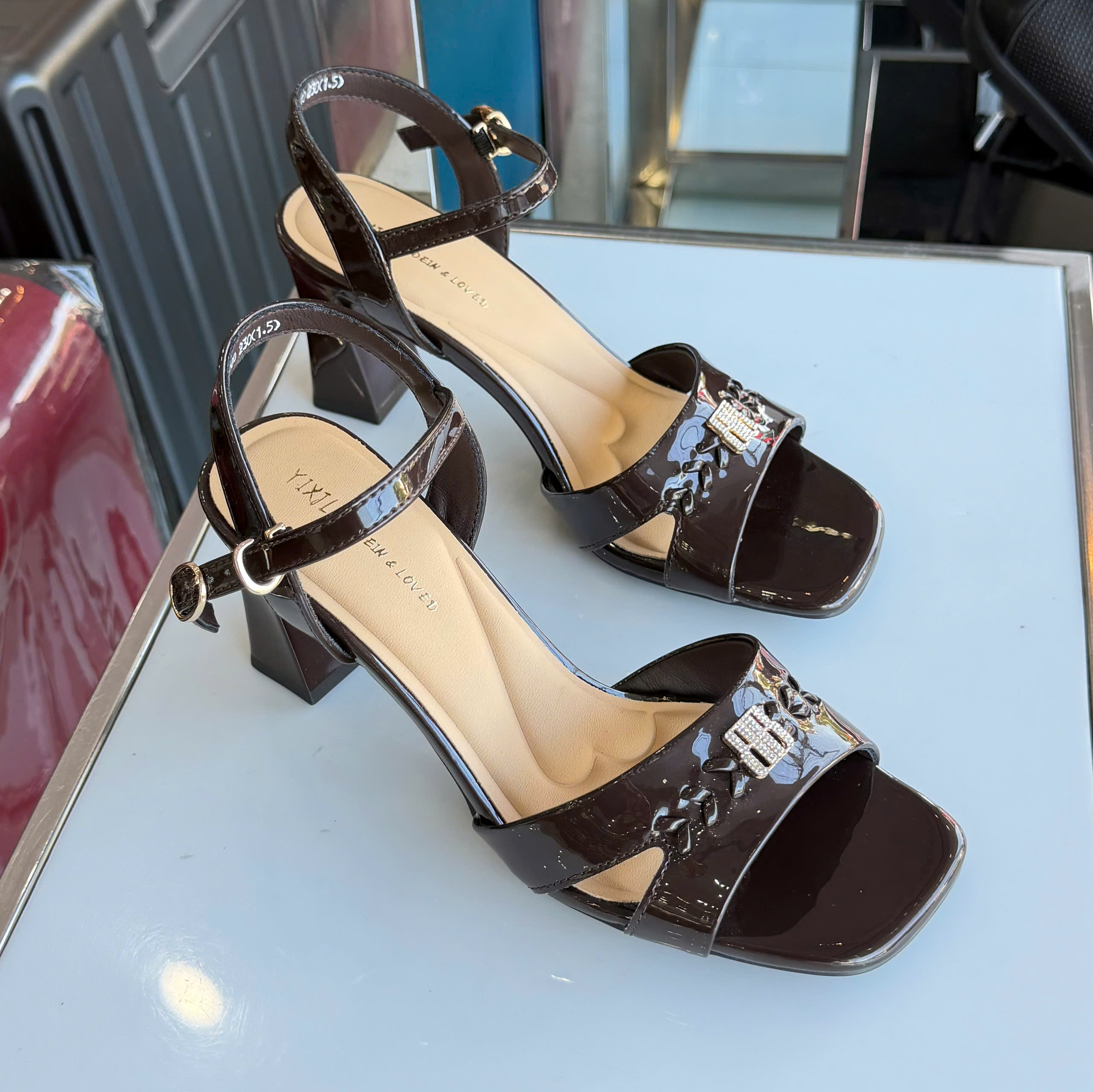 Sandal nữ 77001-100.NAU