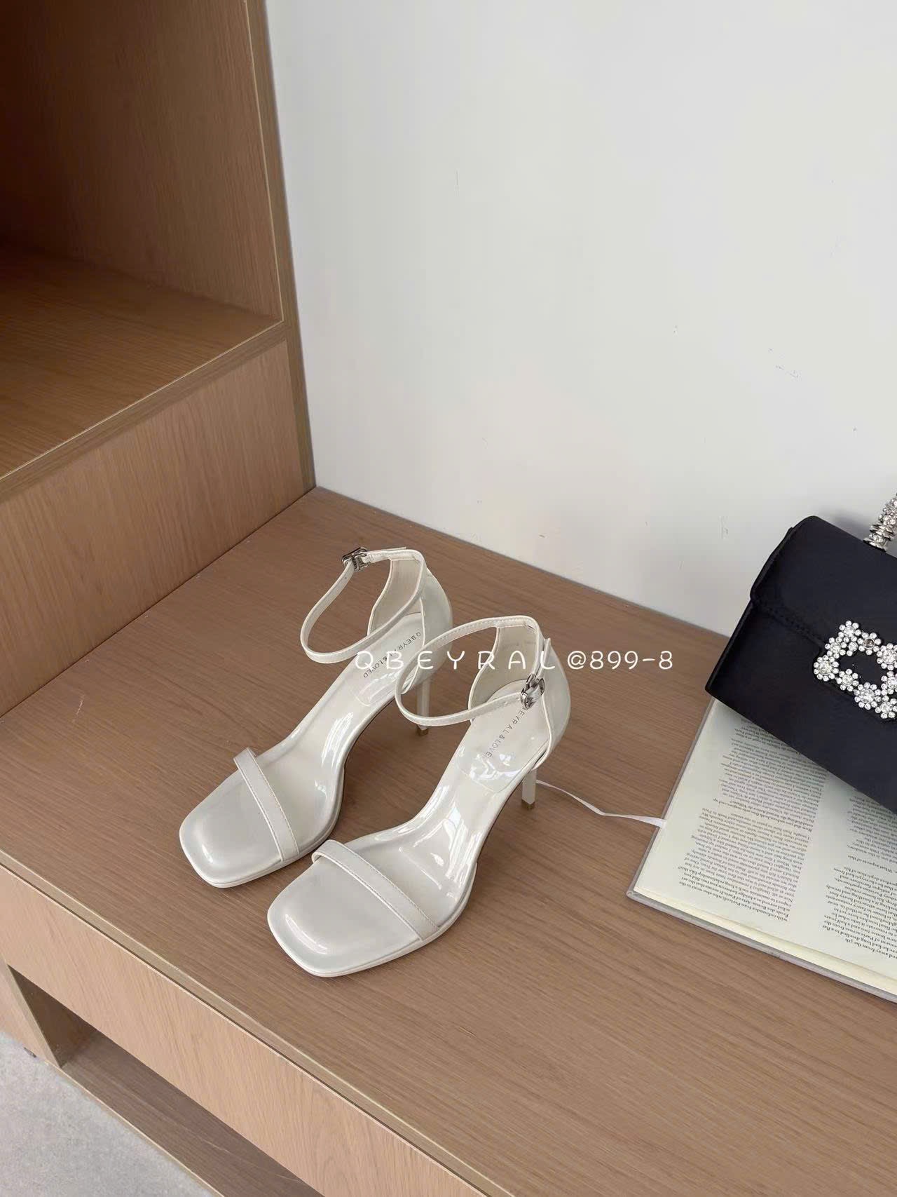 Sandal nữ 899-8.KEM