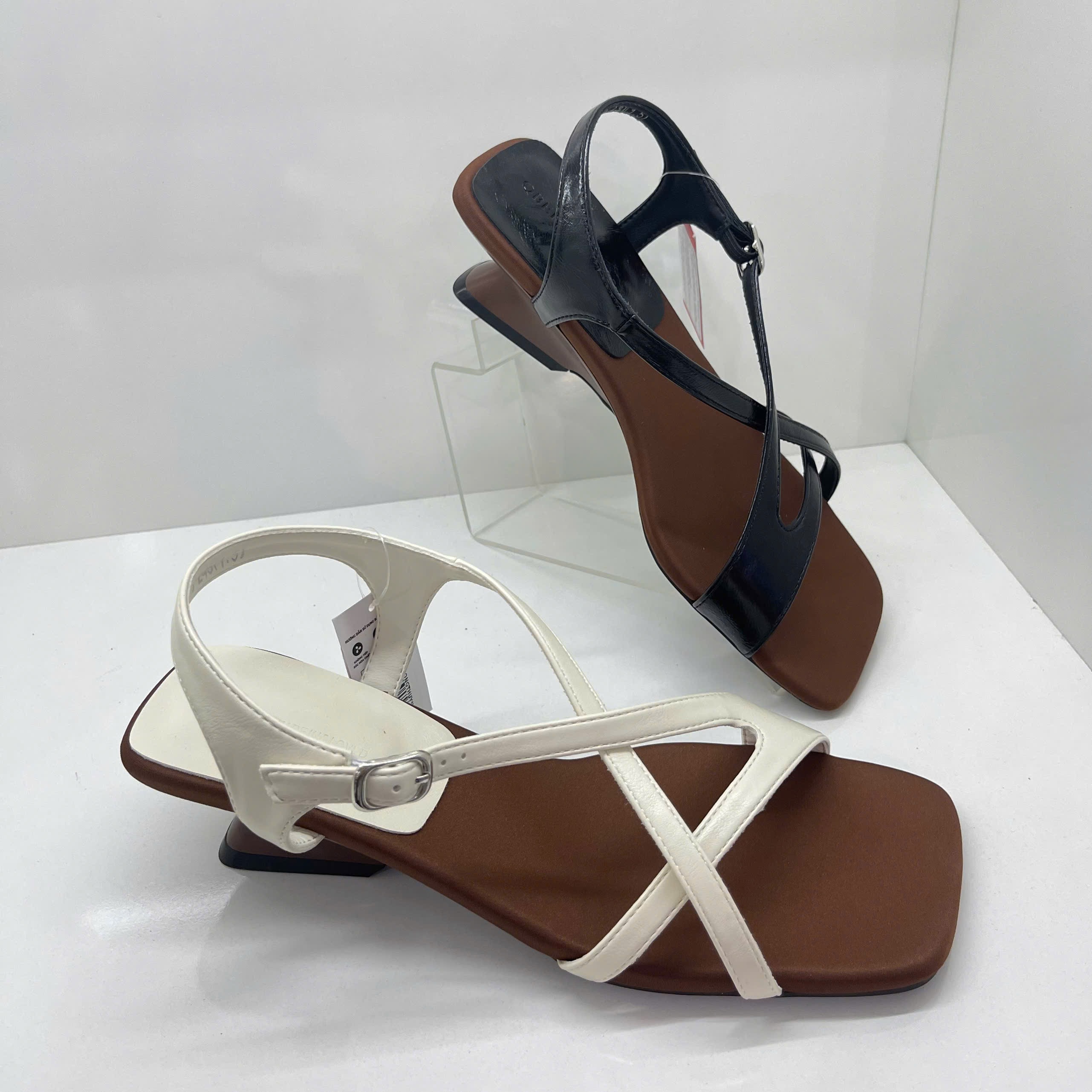 Sandal nữ K238-5.DEN