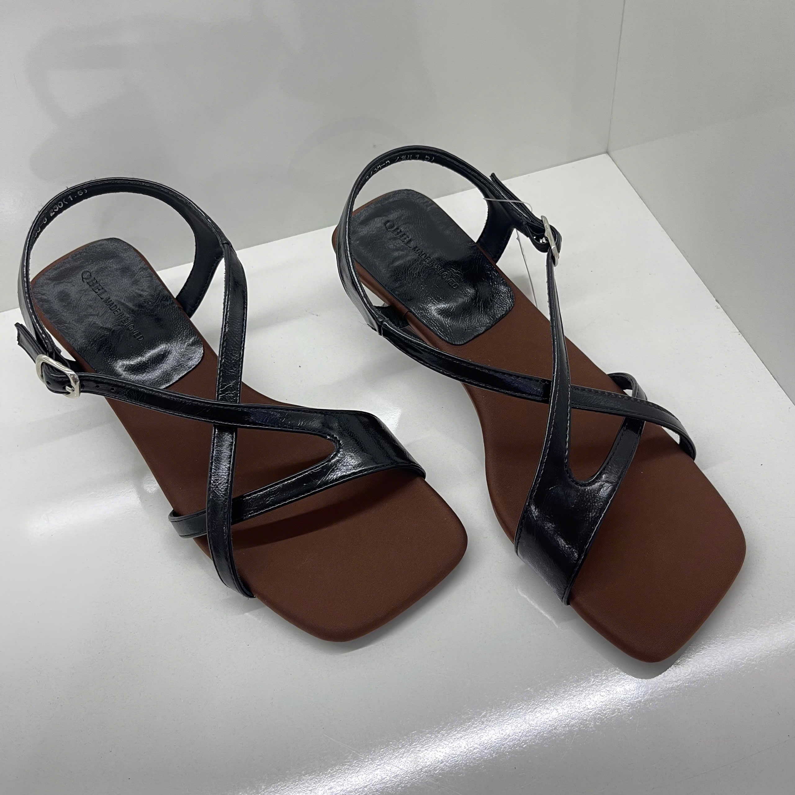 Sandal nữ K238-5.DEN