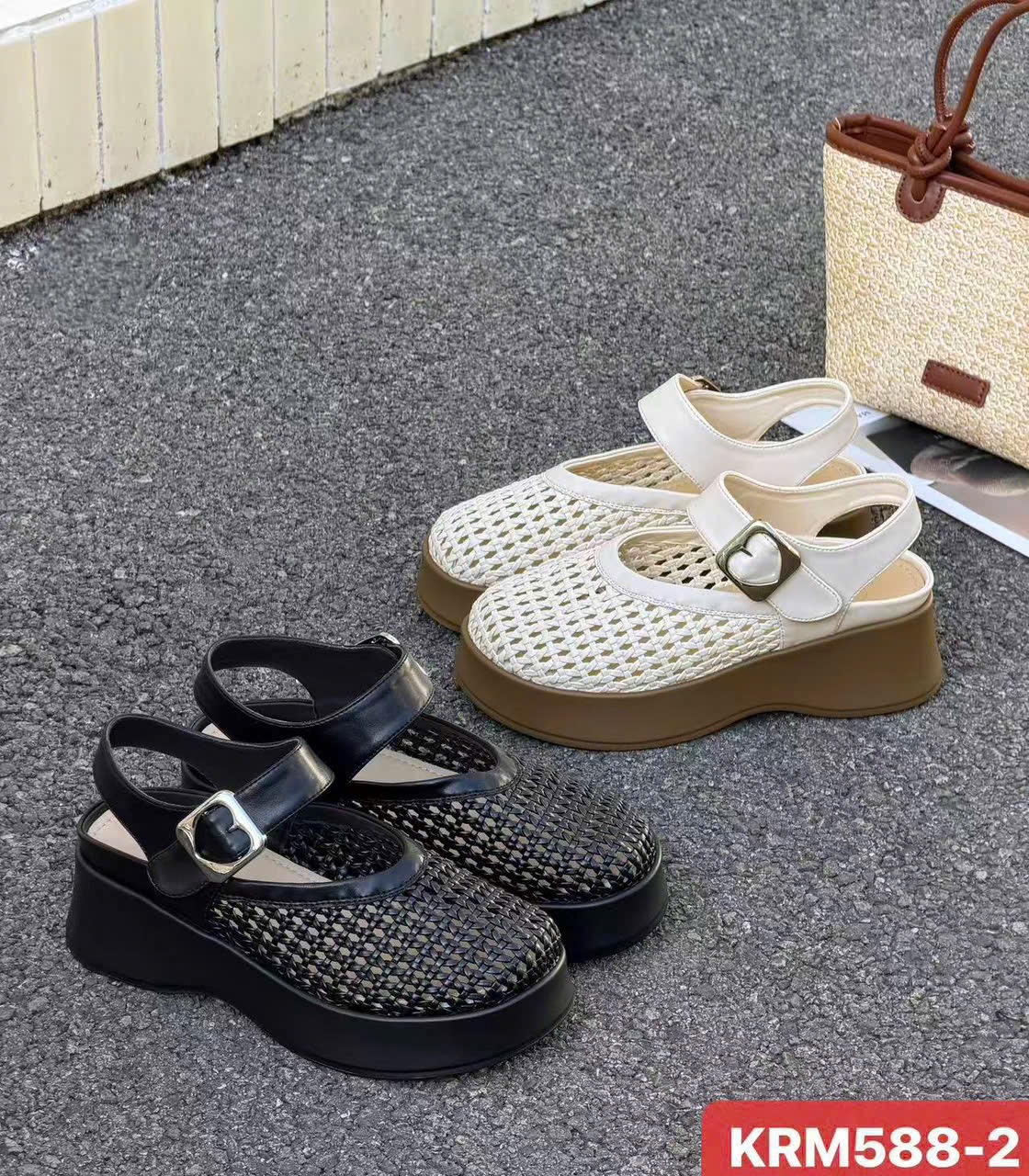 Sandal nữ 588-2.KEM