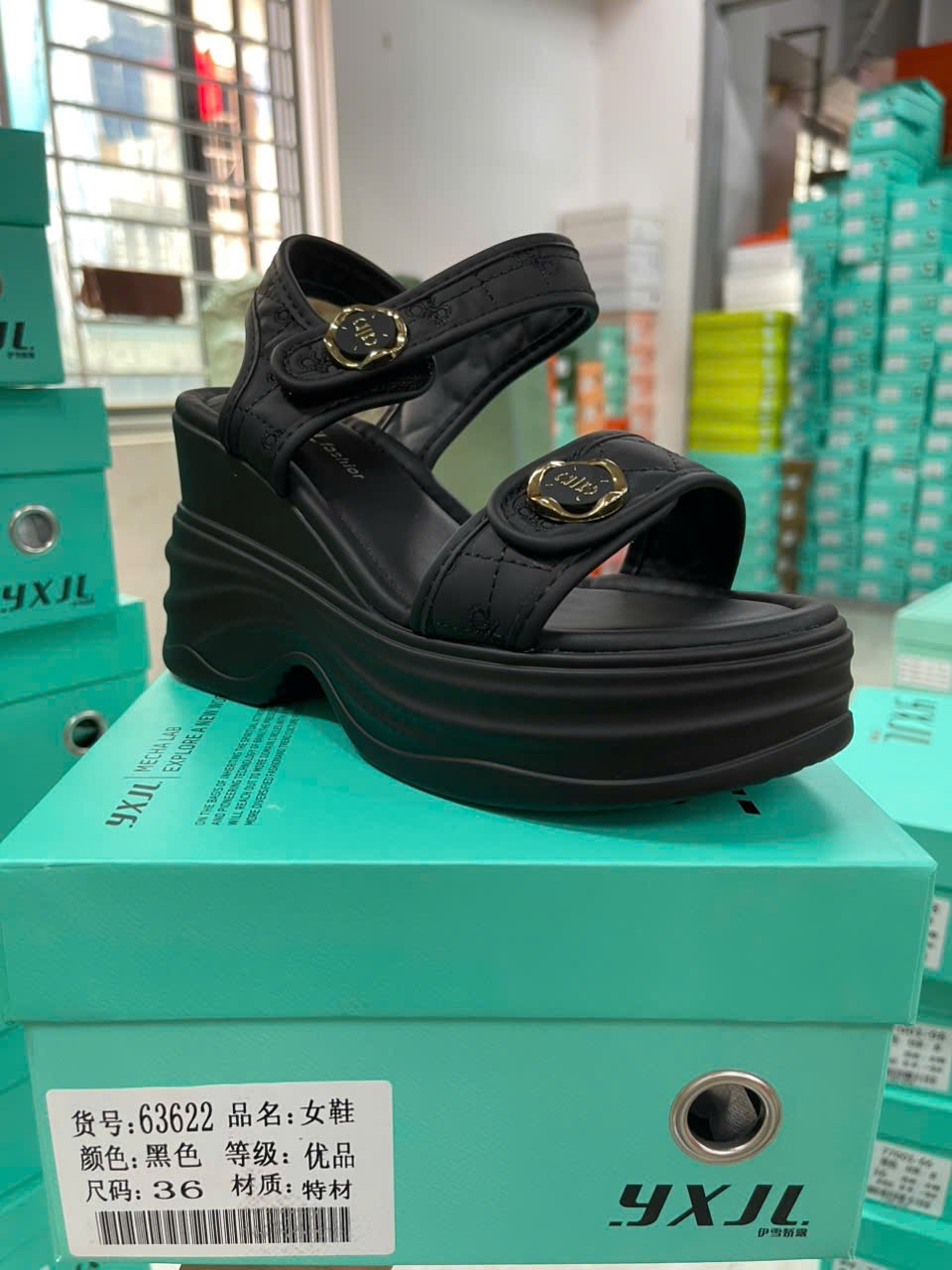 Sandal xuồng nữ 63622.DEN