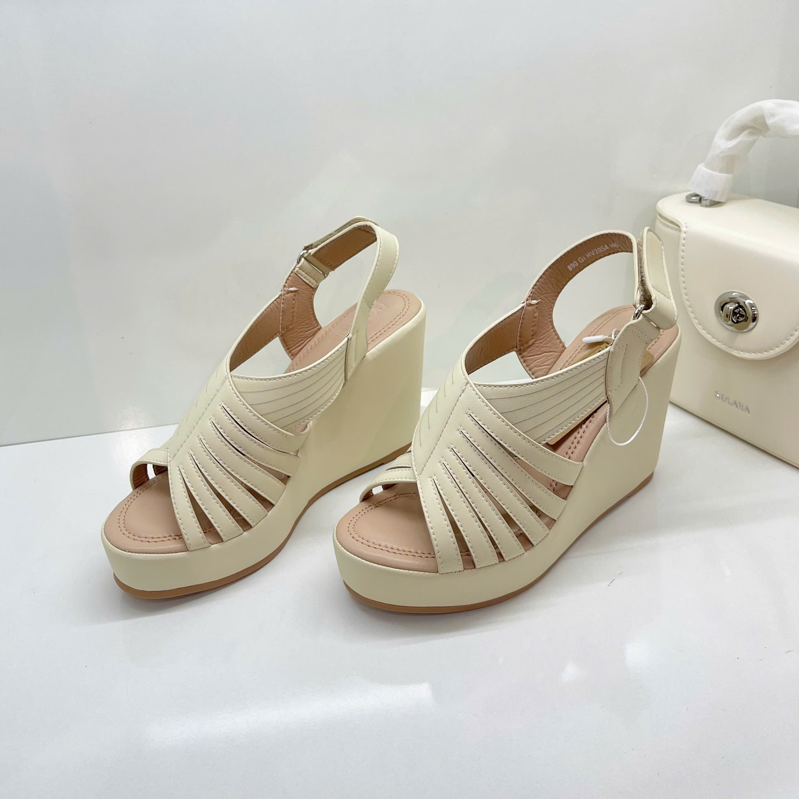 Sandal xuồng nữ BQ GIW0227.KEM