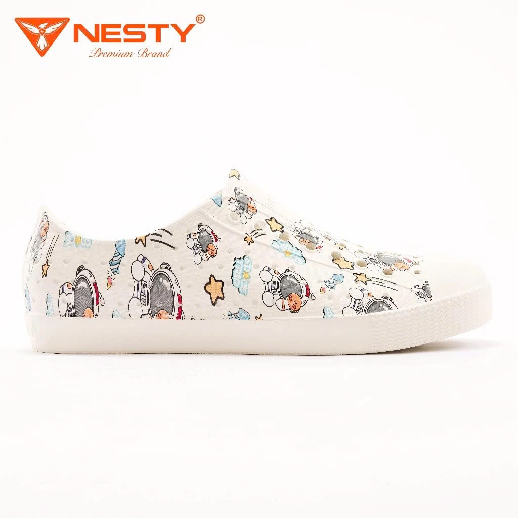 Giày Snesker in hoạ tiết NESTY NE40-1.KEM