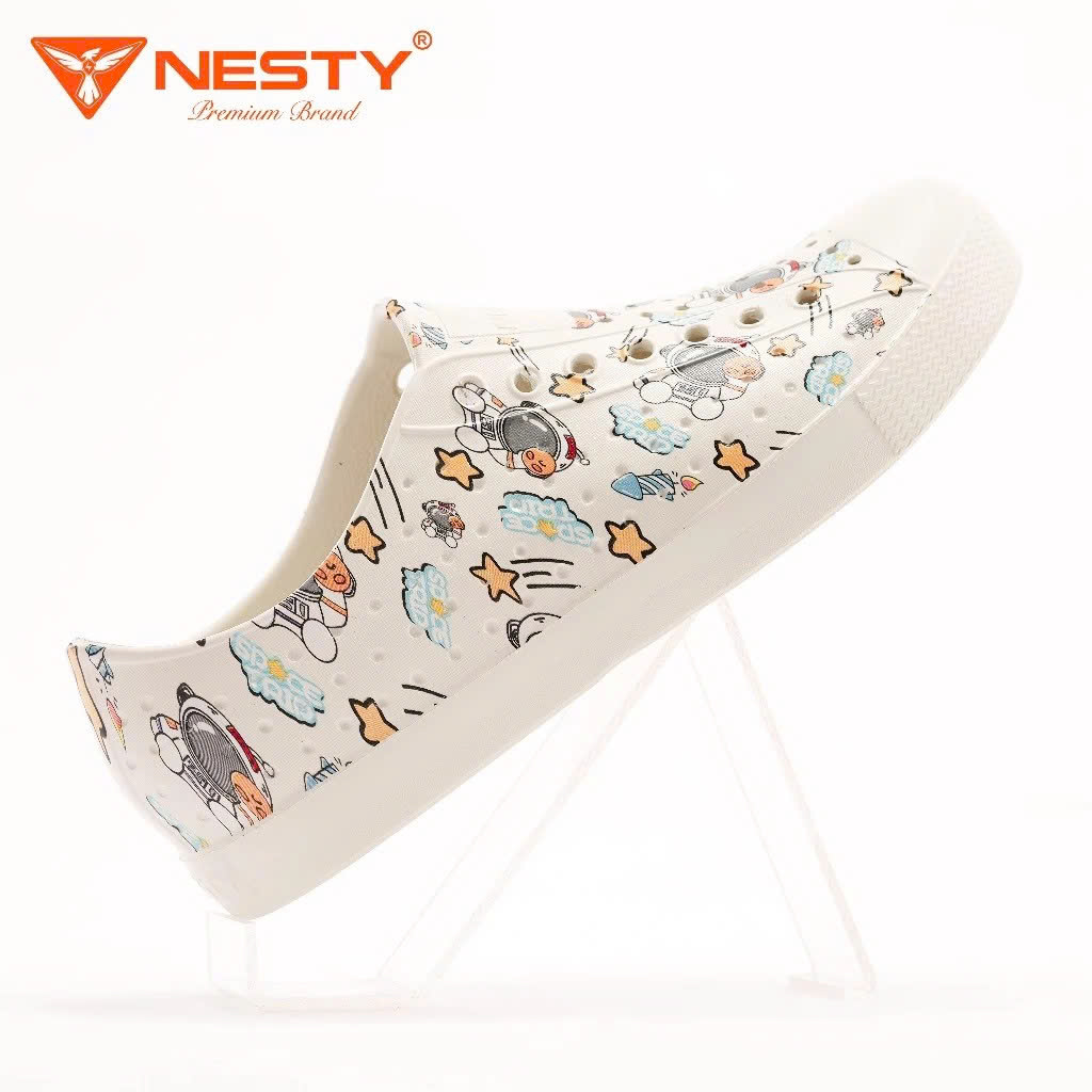 Giày Snesker in hoạ tiết NESTY NE40-1.KEM