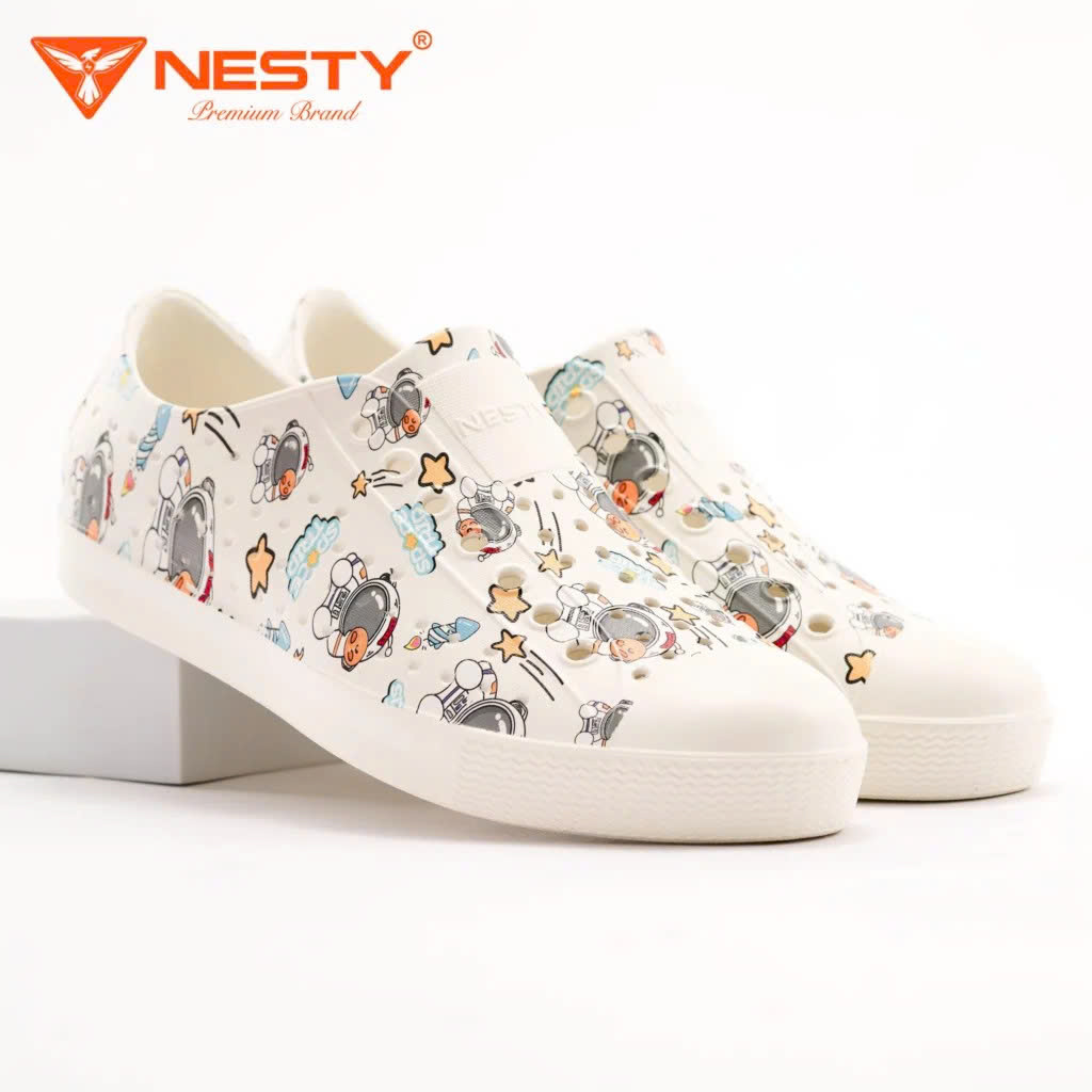 Giày Snesker in hoạ tiết NESTY NE40-1.KEM