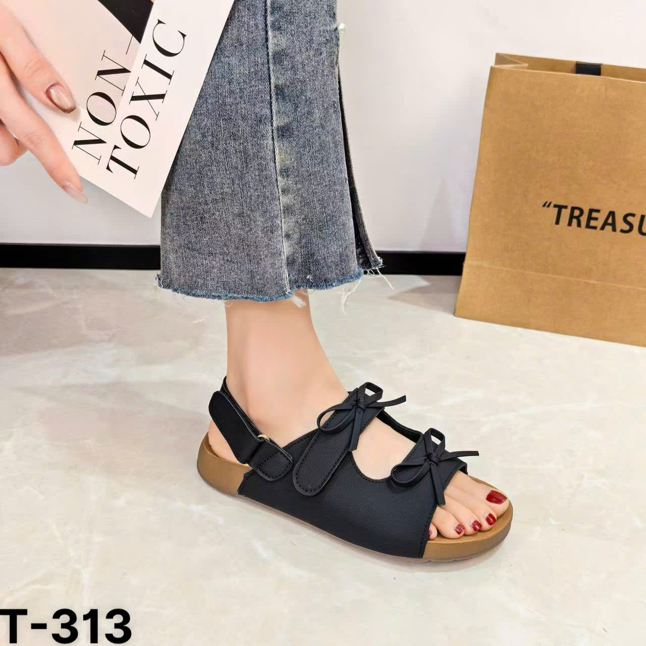 Sandal nữ 313.DEN
