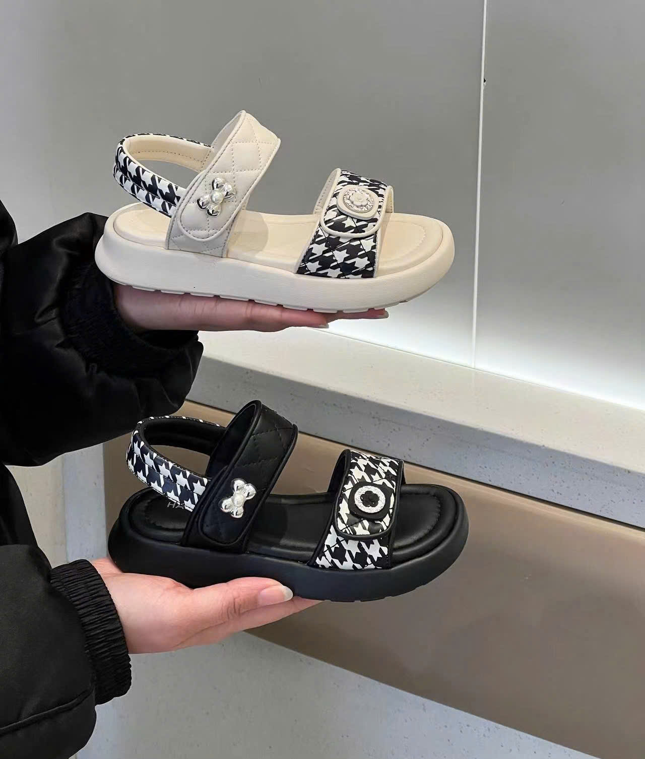 Sandal bé gái 802(27-37).KEM